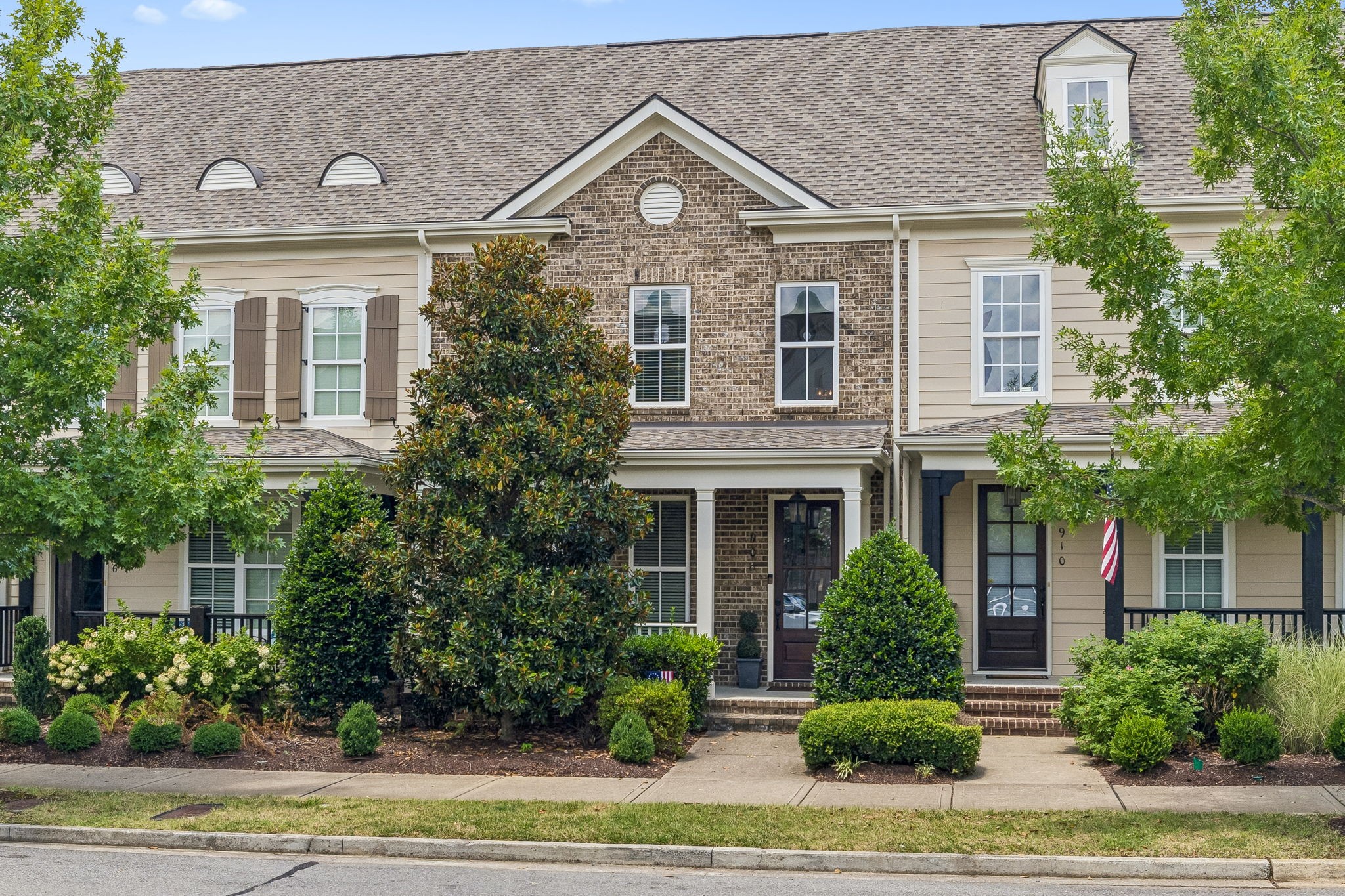 908 Jewell Ave