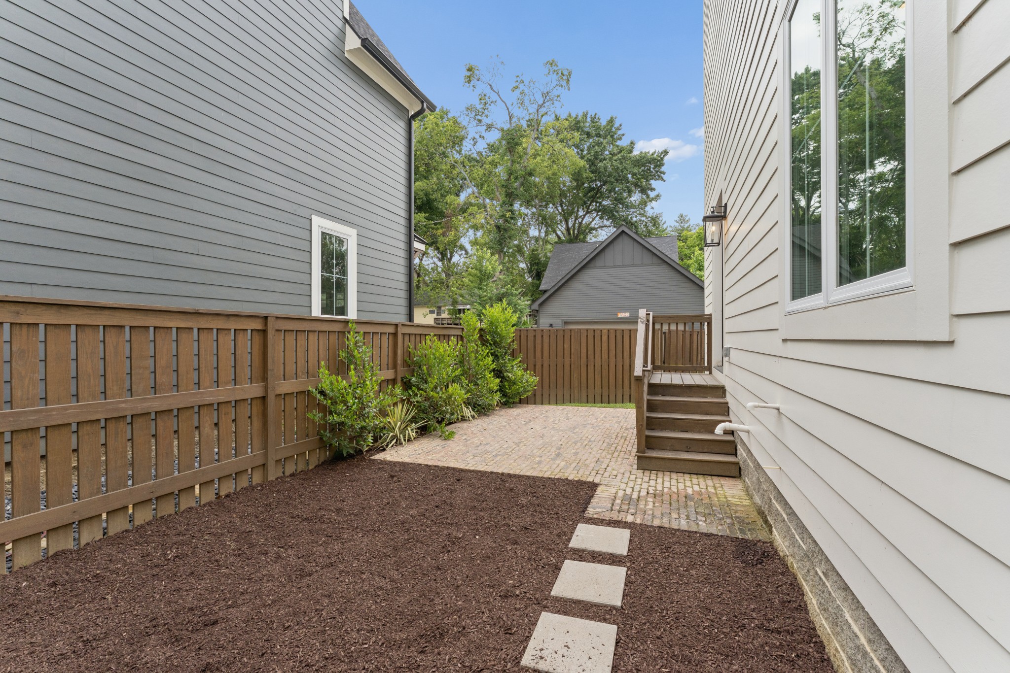 339 Gatewood Ave
