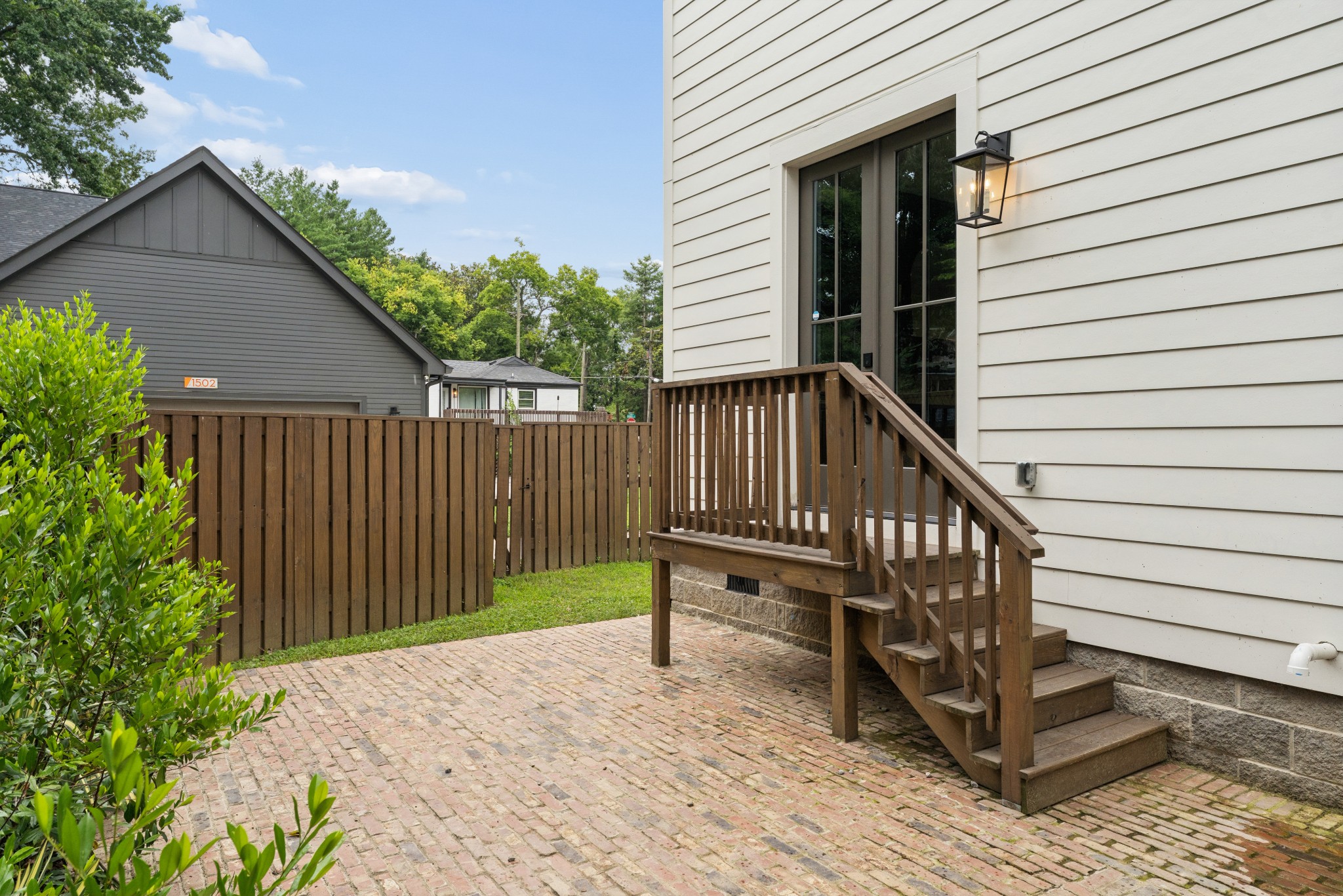 339 Gatewood Ave