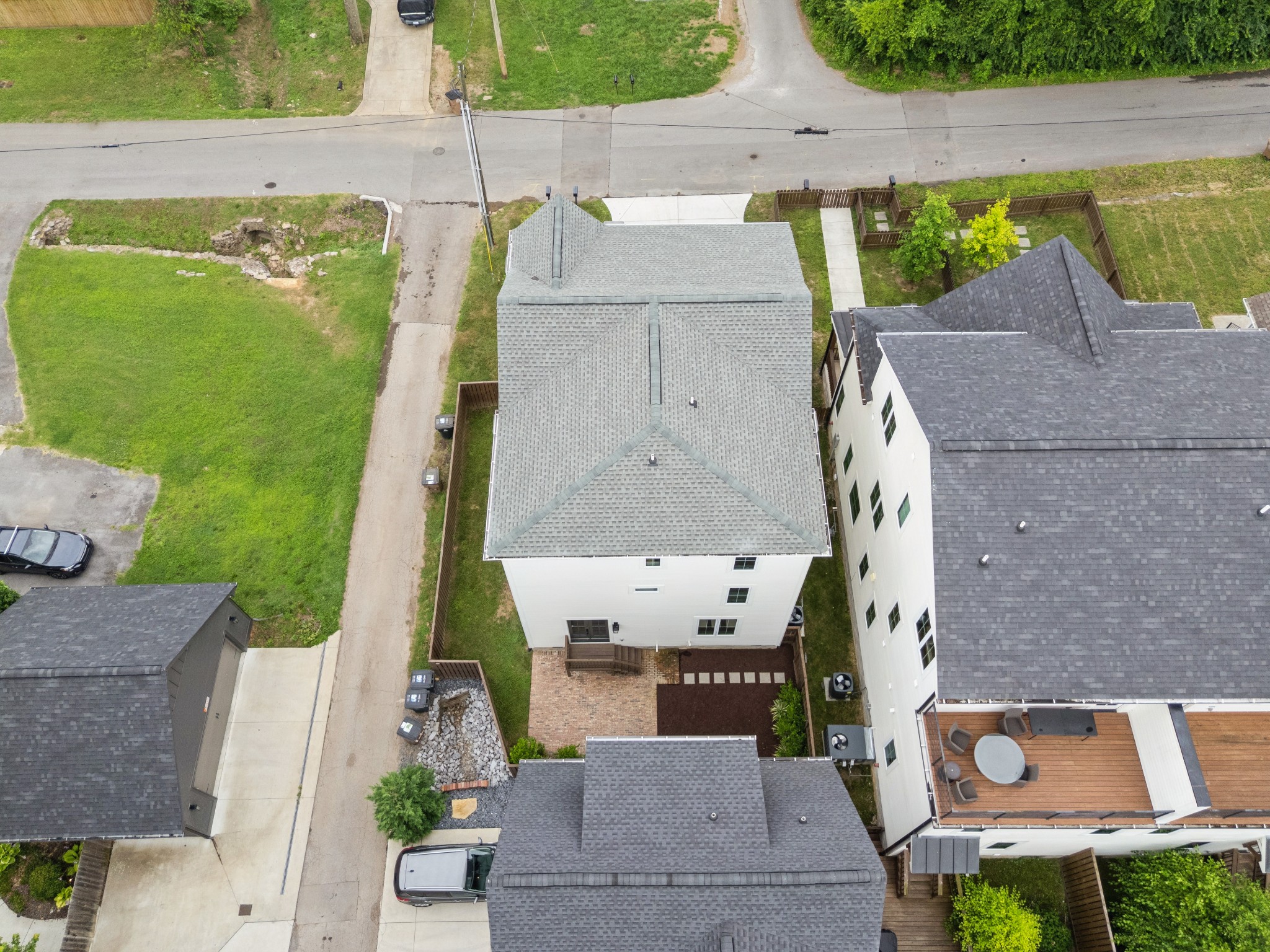 339 Gatewood Ave