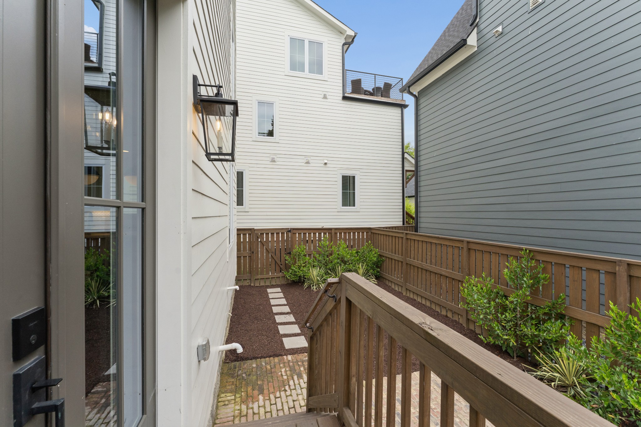 339 Gatewood Ave