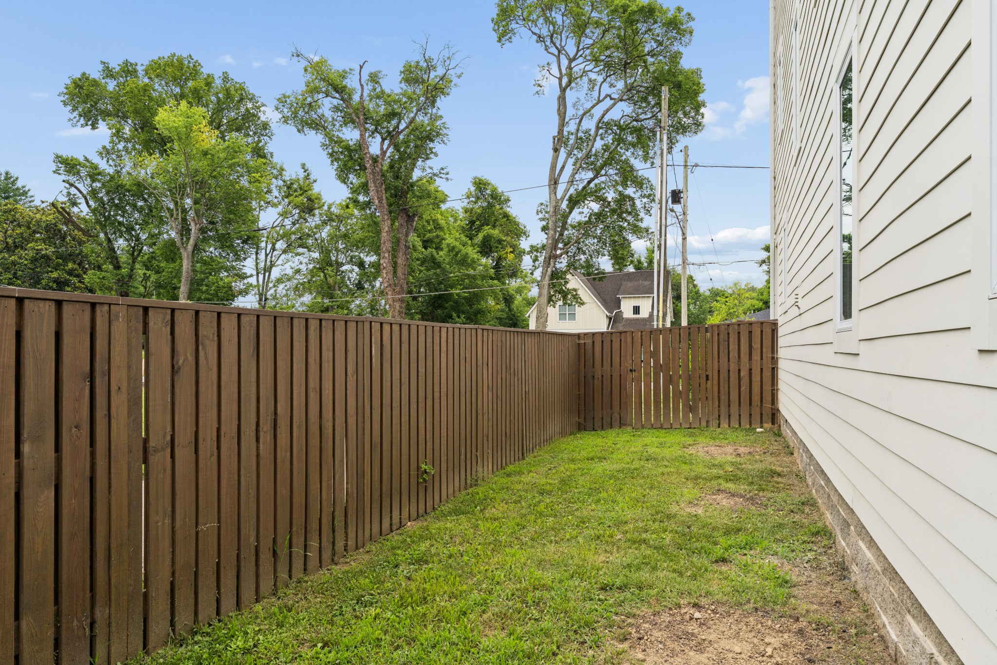 339 Gatewood Ave