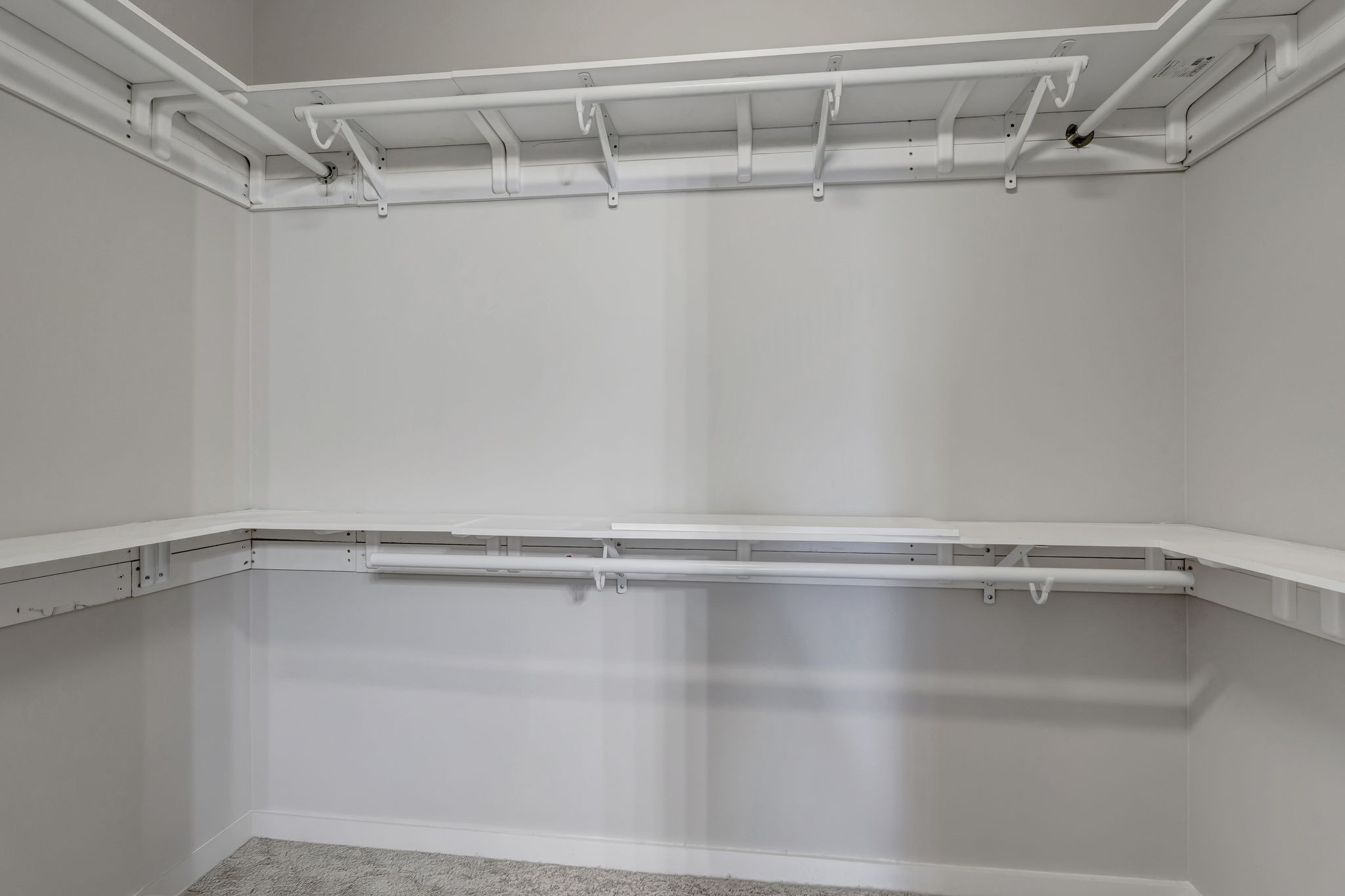 3000 Vanderbilt Pl Unit: 204