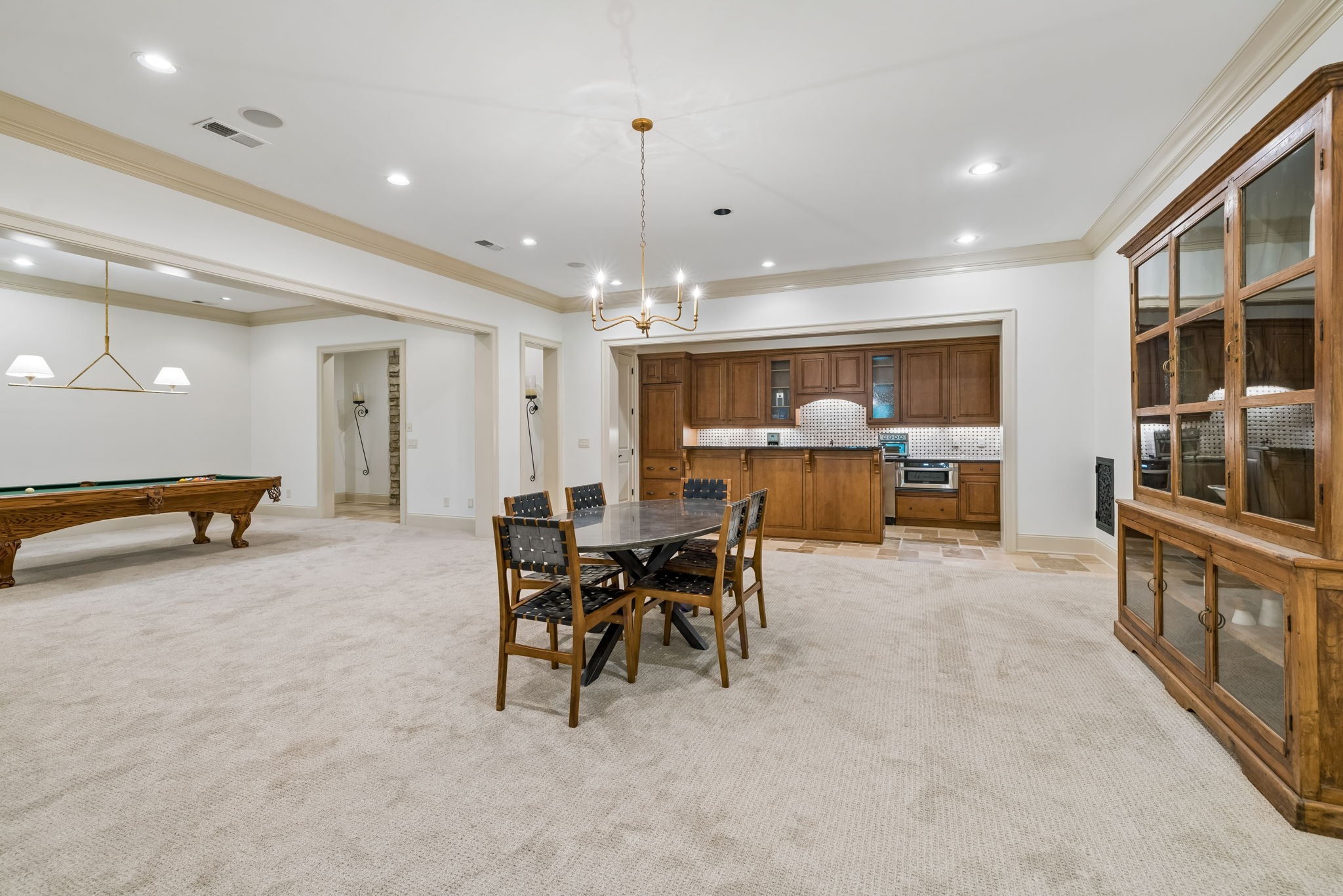 1037 Vaughn Crest Dr