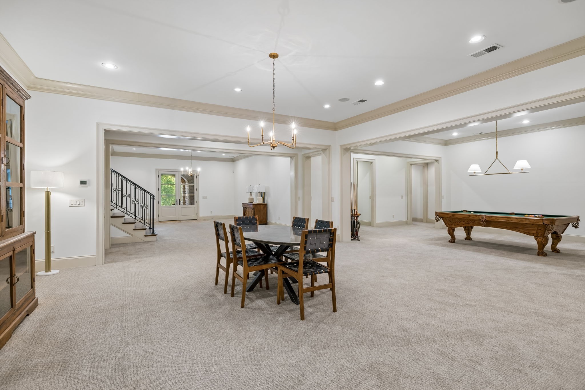1037 Vaughn Crest Dr