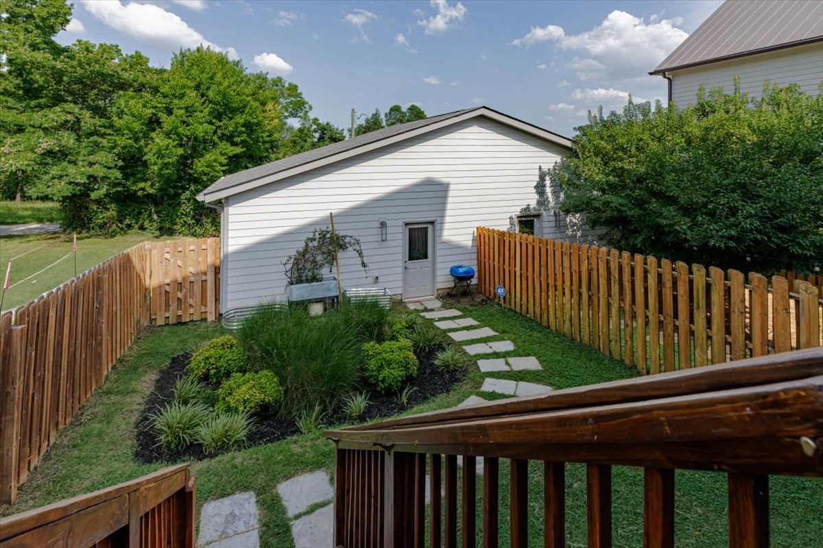 130A Rains Ave