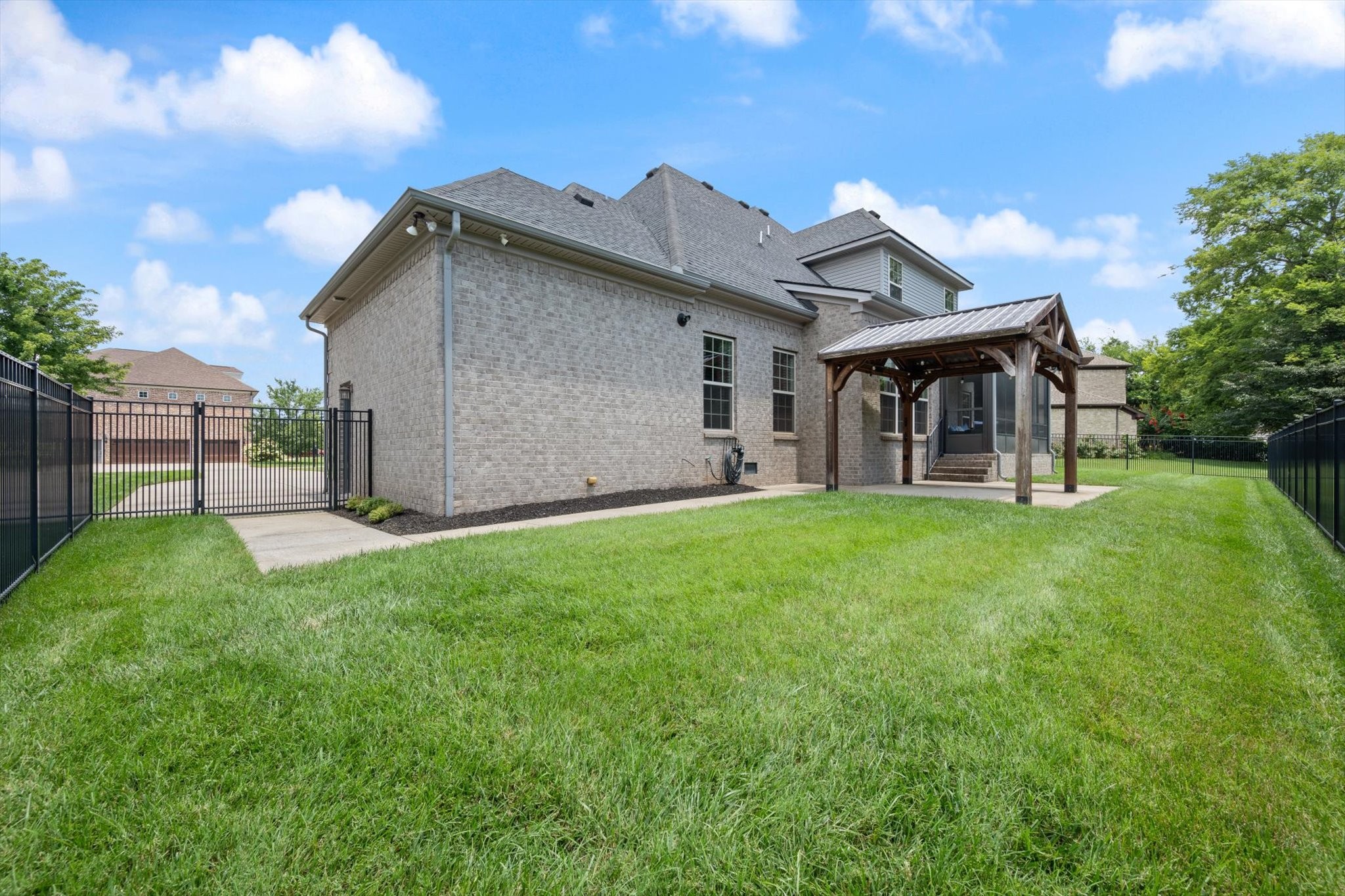 730 Dallas Ct