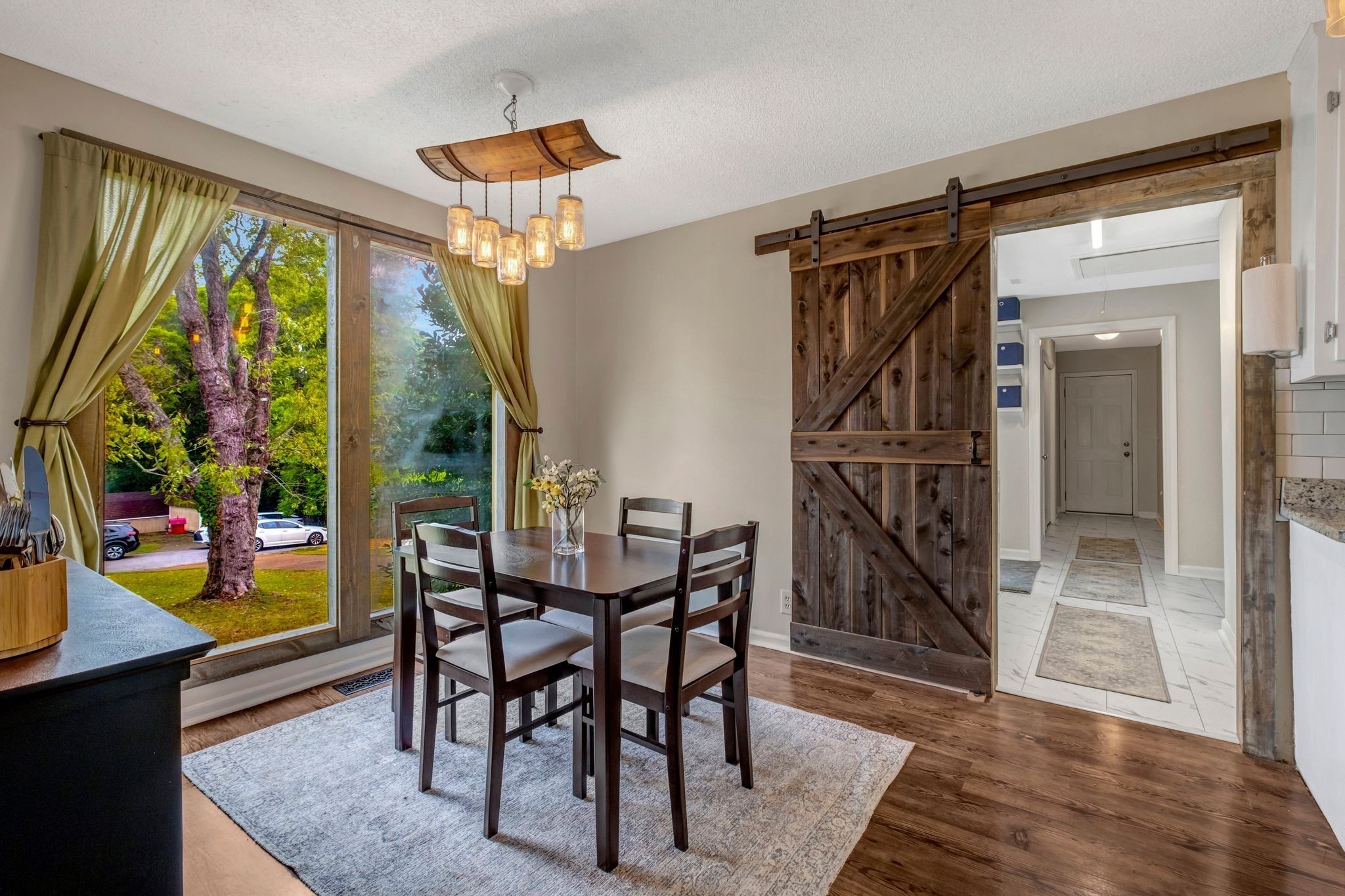 622 Oakwood Ter