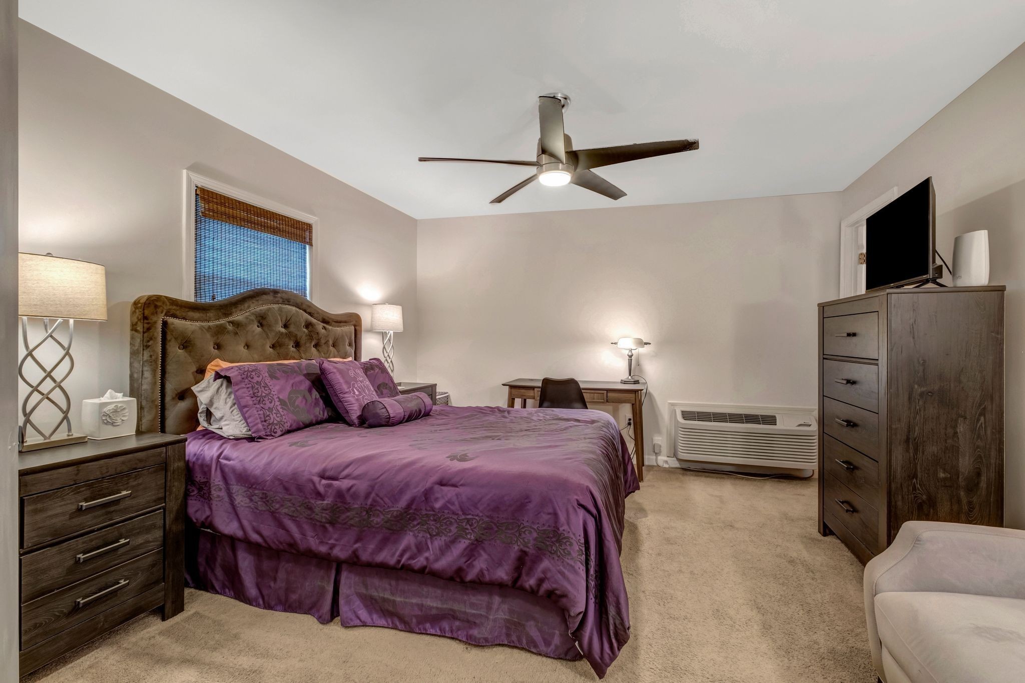 622 Oakwood Ter
