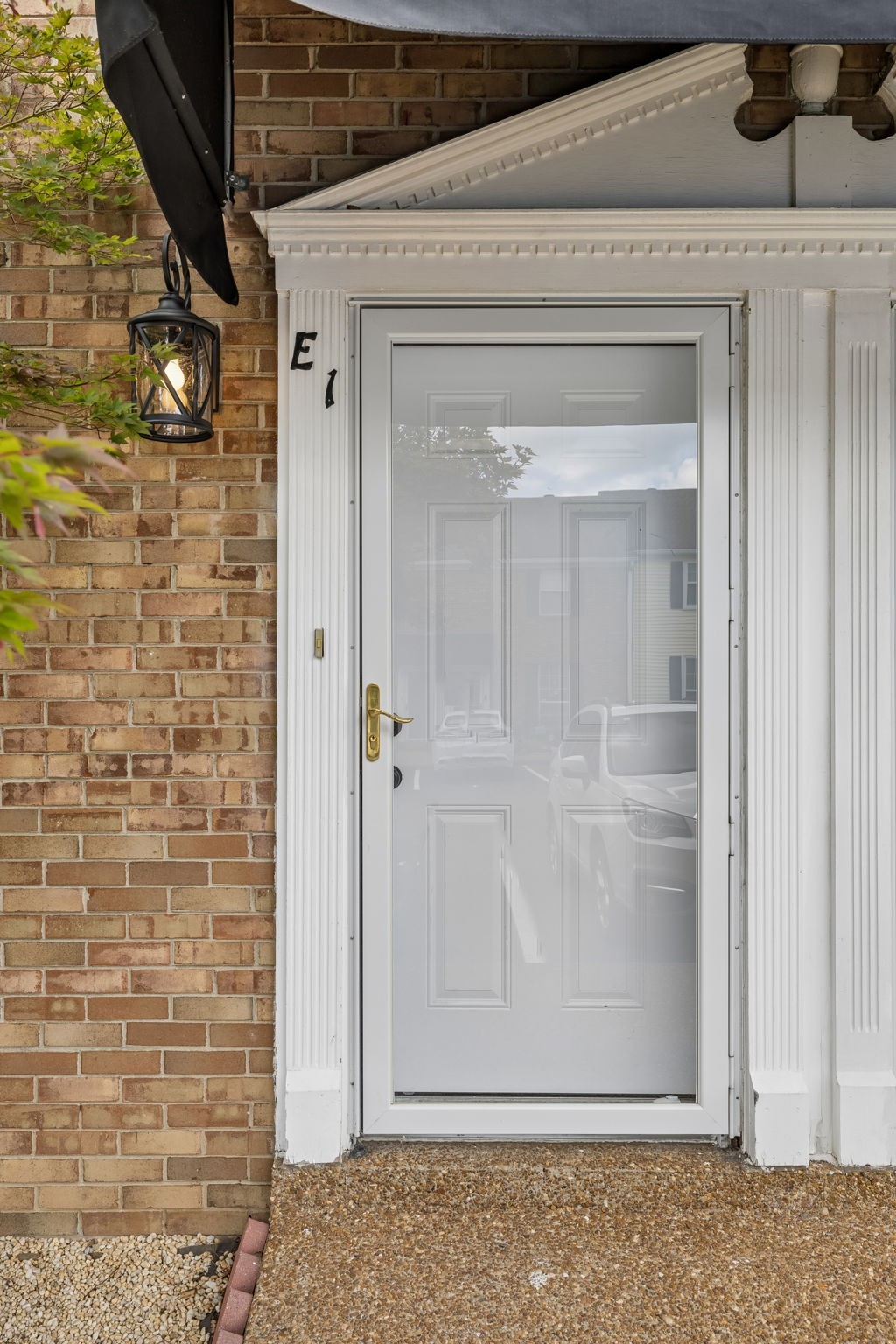 200 N Royal Oaks Blvd Unit: E1