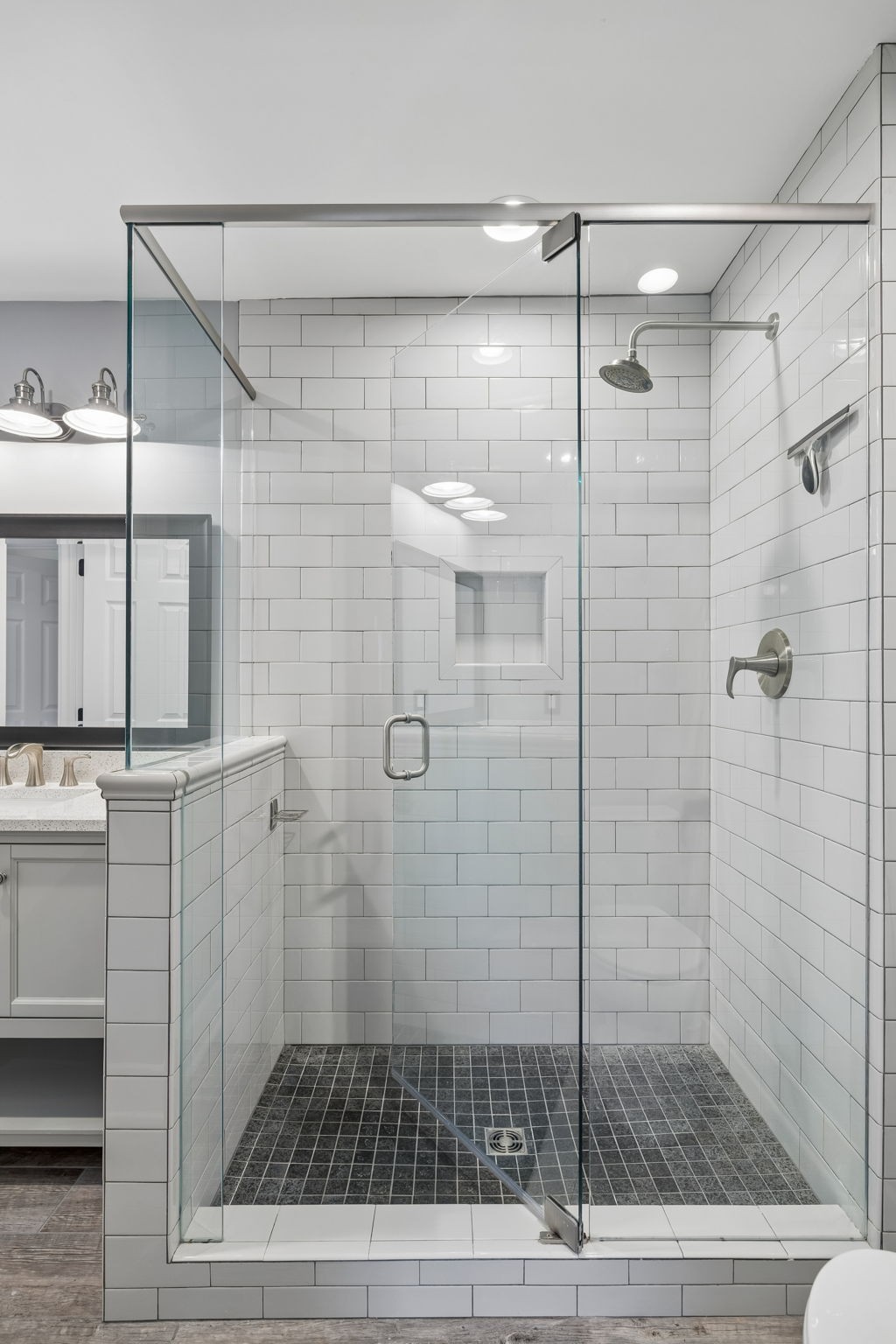 200 N Royal Oaks Blvd Unit: E1