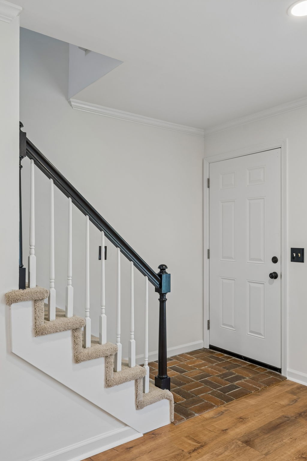 200 N Royal Oaks Blvd Unit: E1