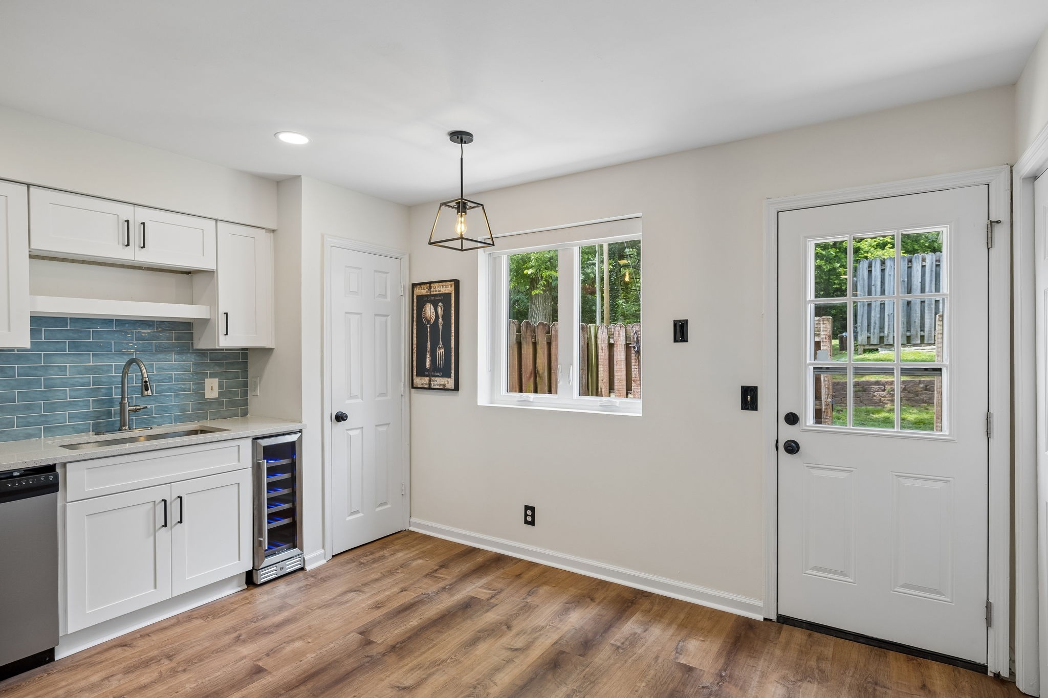200 N Royal Oaks Blvd Unit: E1