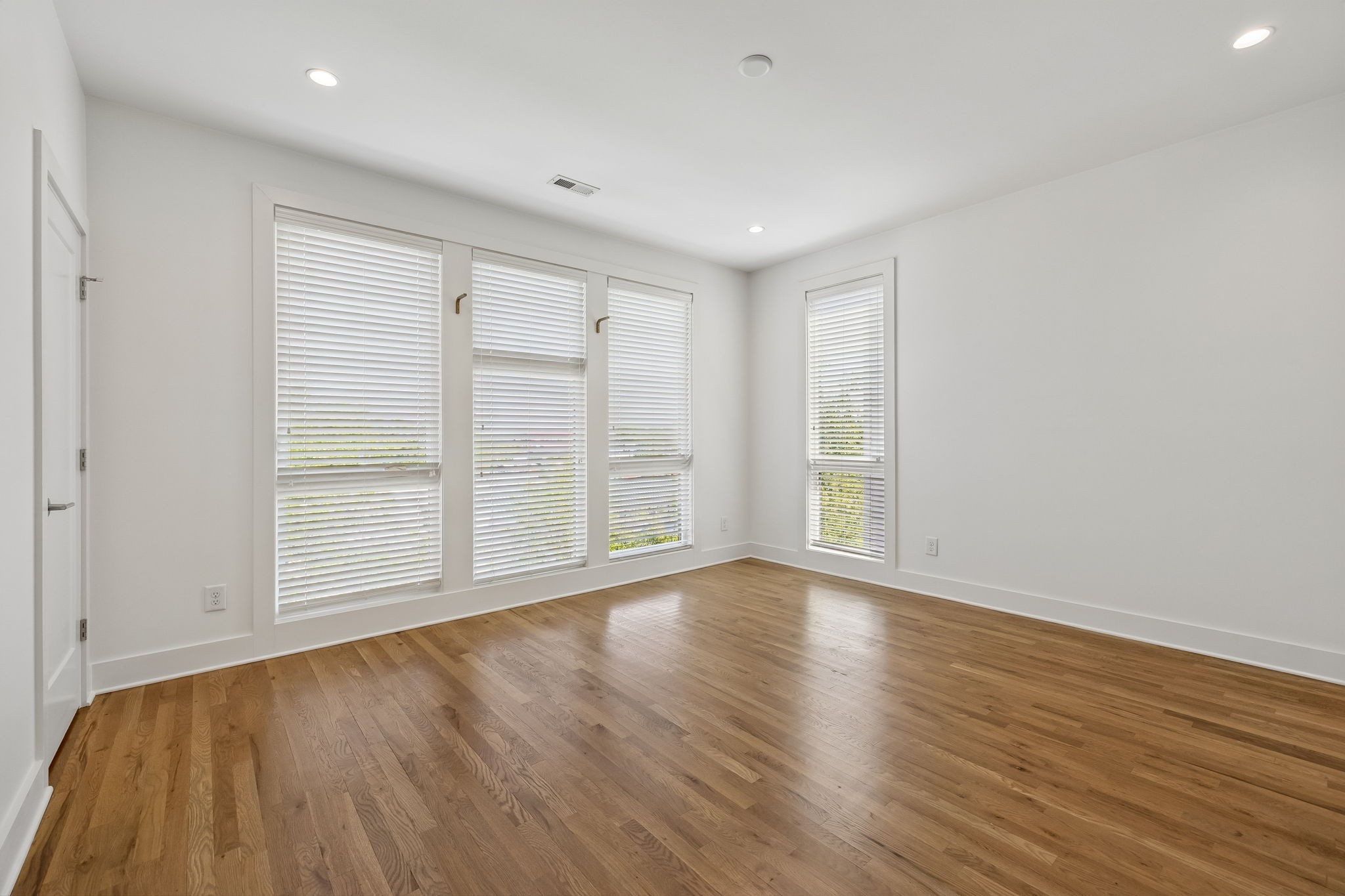 110 Oceola Ave Unit: 10