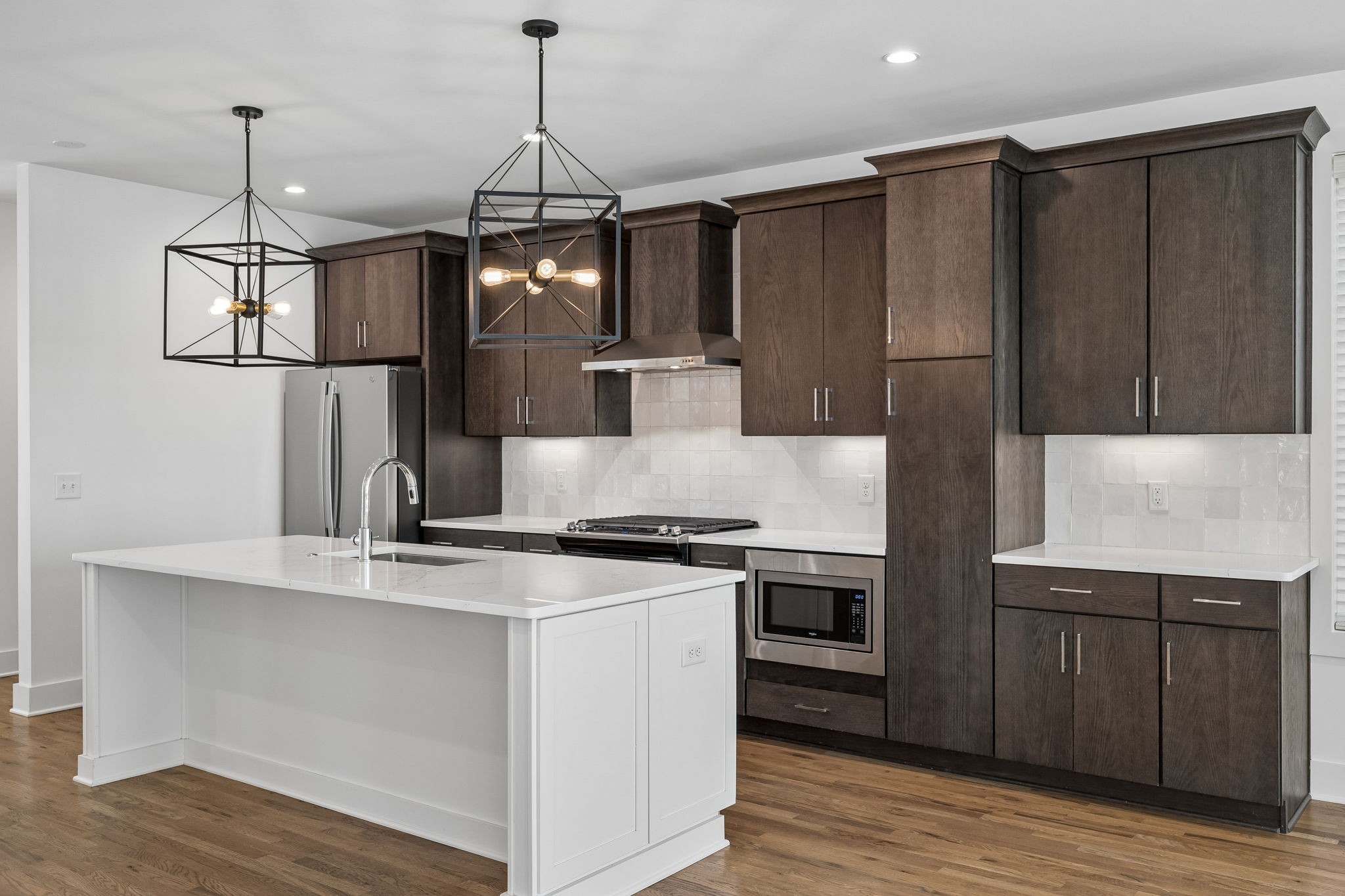 110 Oceola Ave Unit: 10