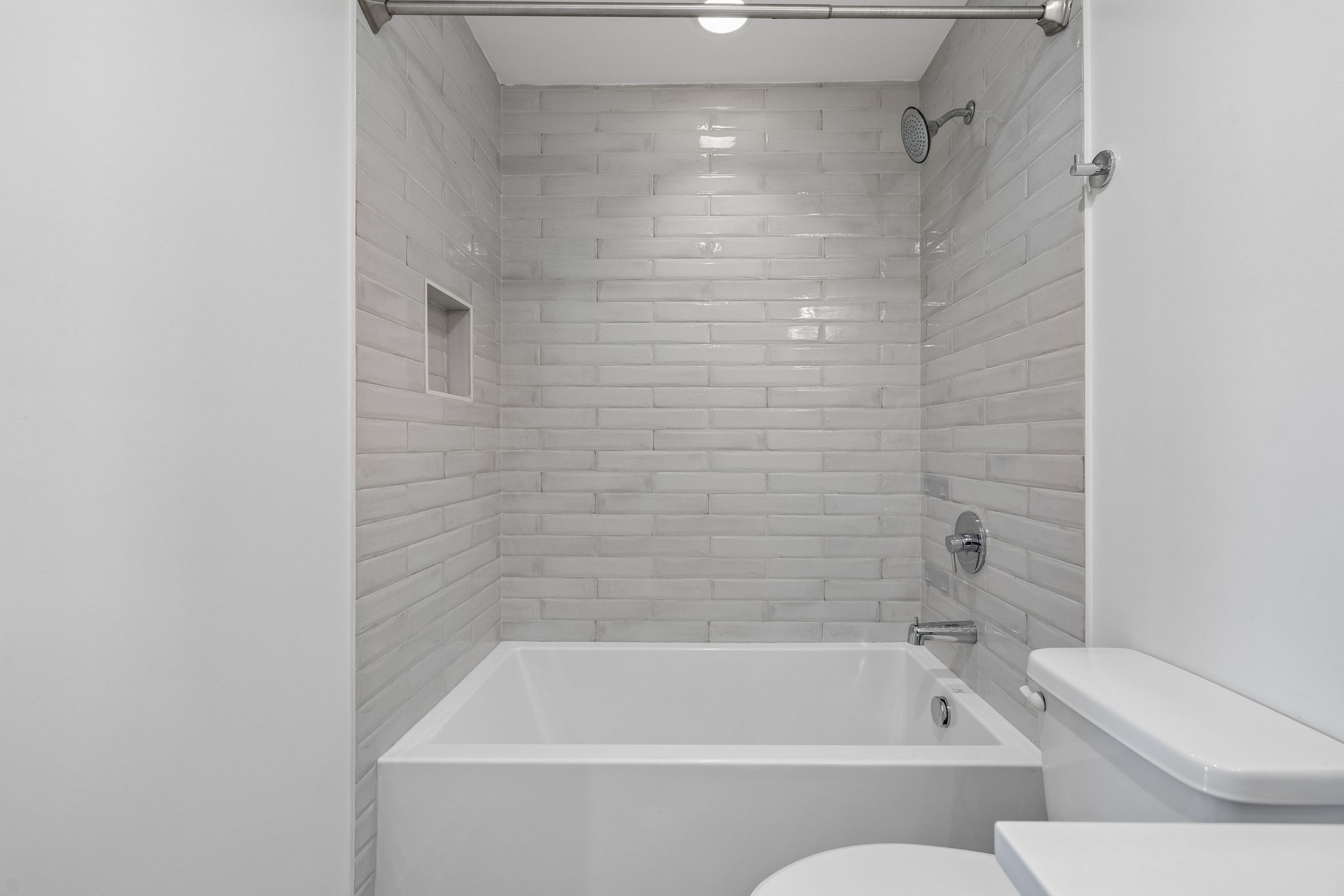 110 Oceola Ave Unit: 10