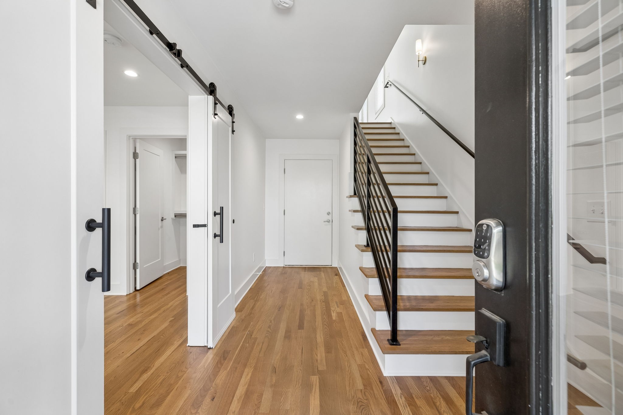 110 Oceola Ave Unit: 10