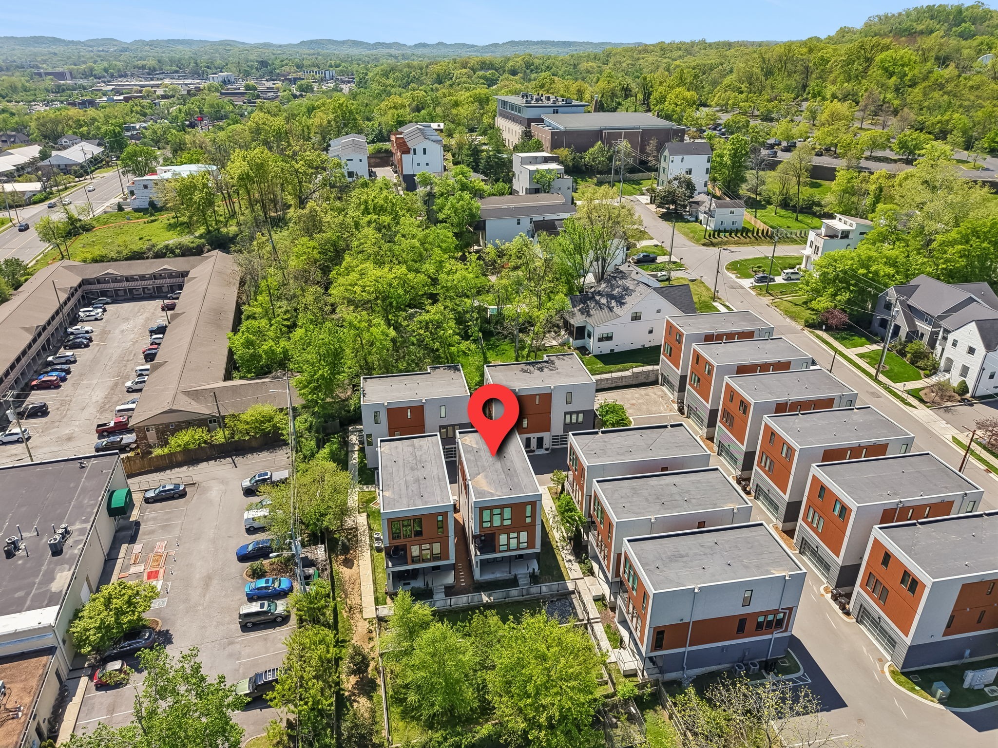 110 Oceola Ave Unit: 10