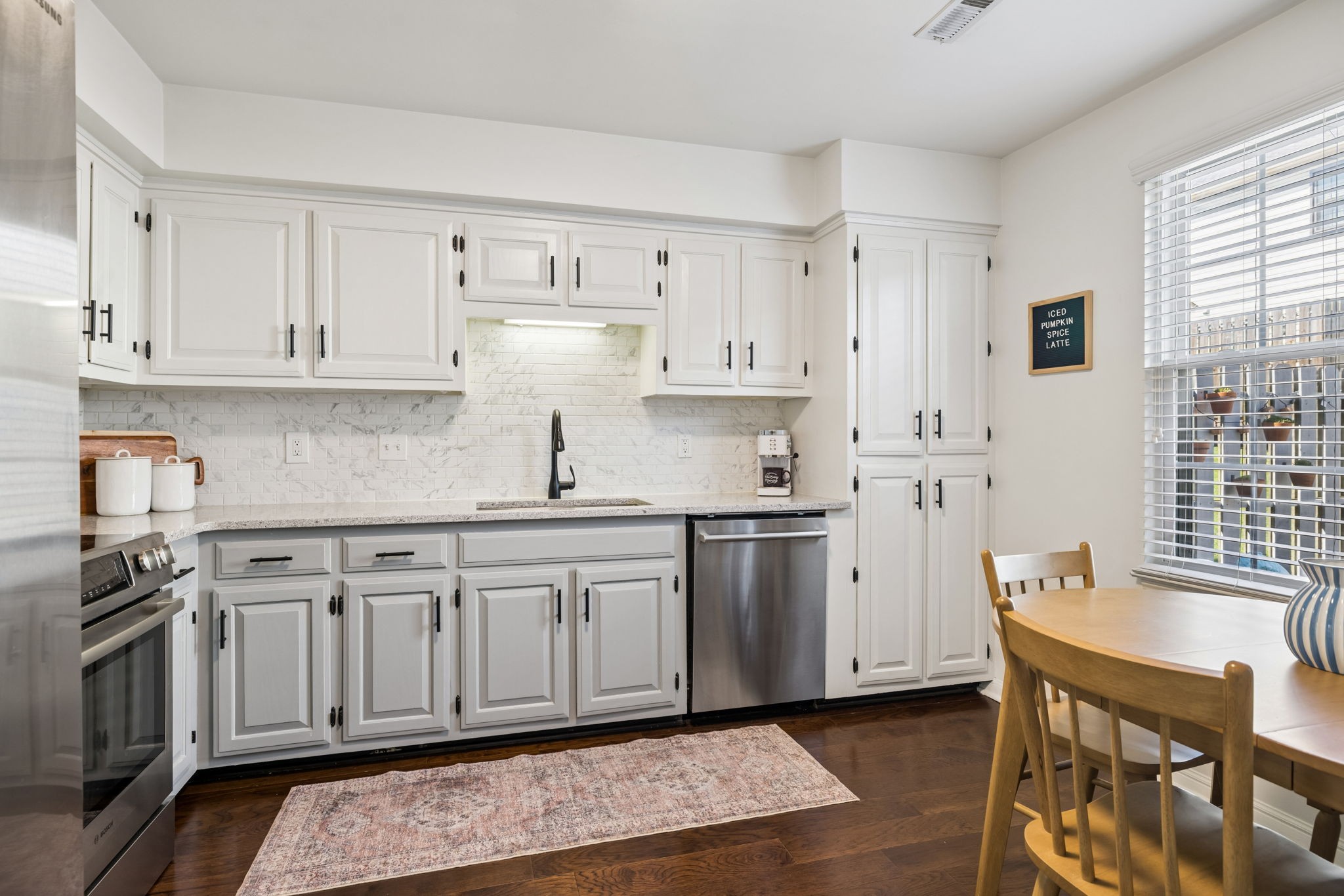 917 Brentwood Pt