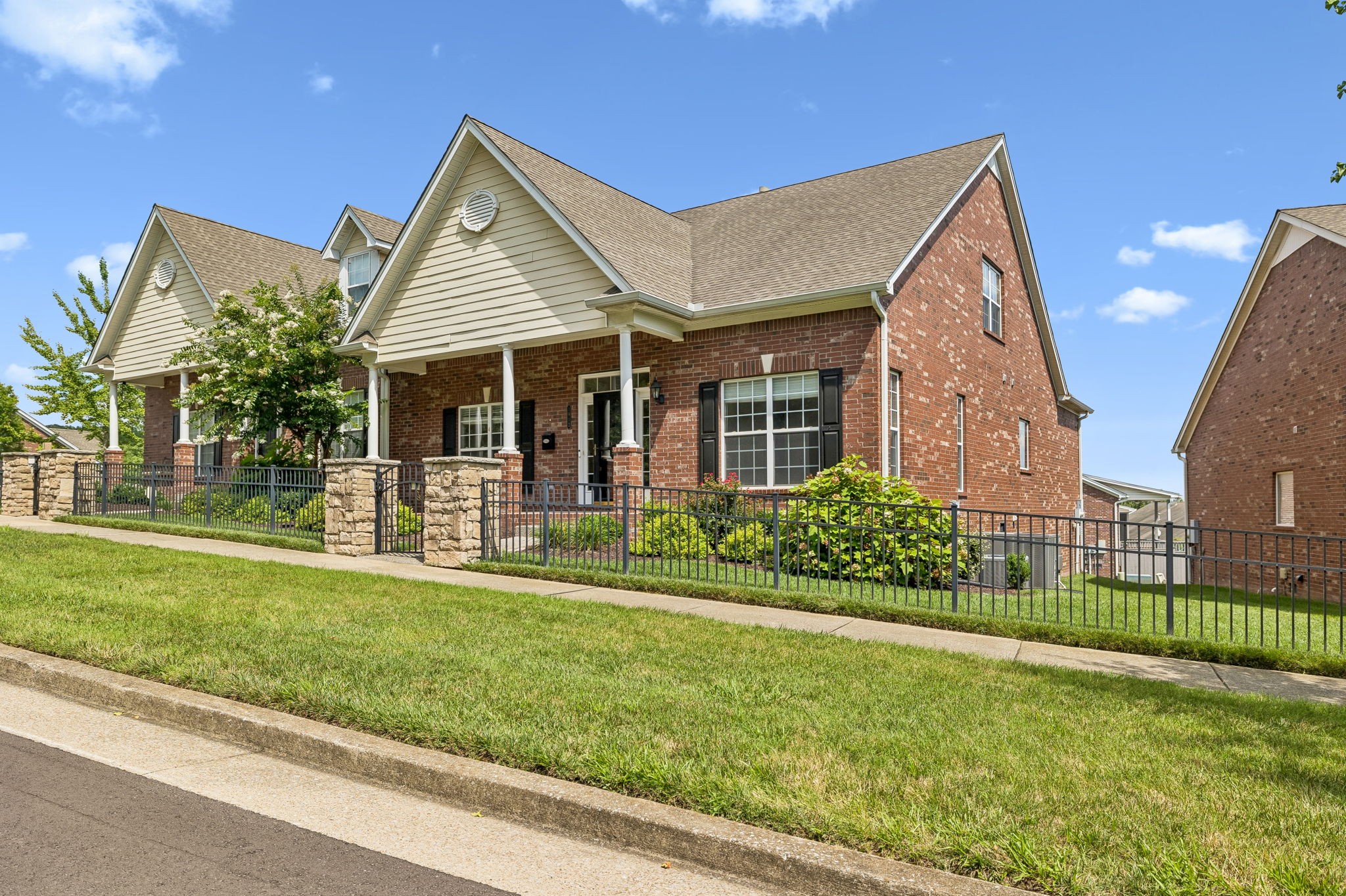1912 Turning Wheel Ln