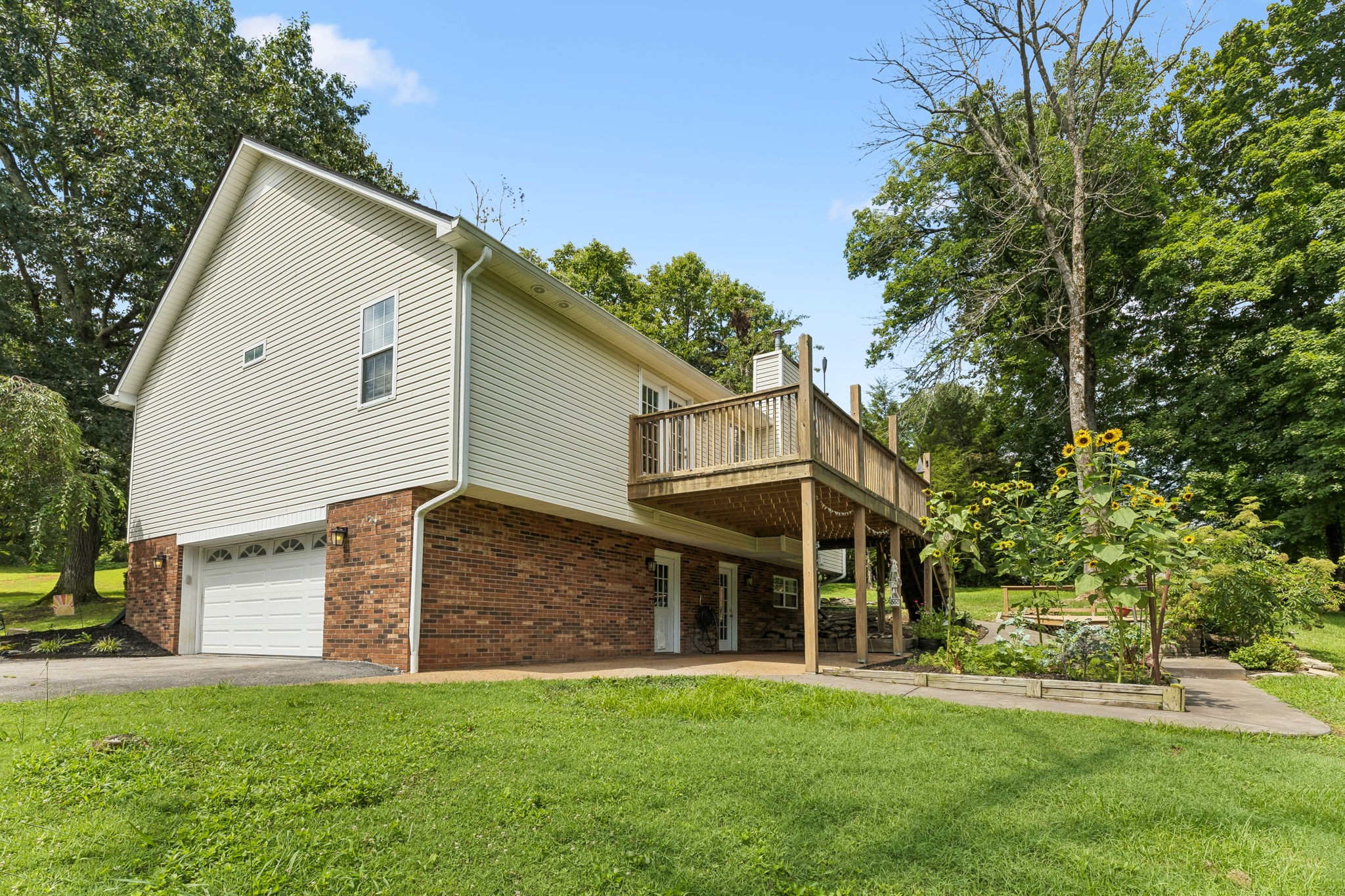 2024 Big Oak Dr