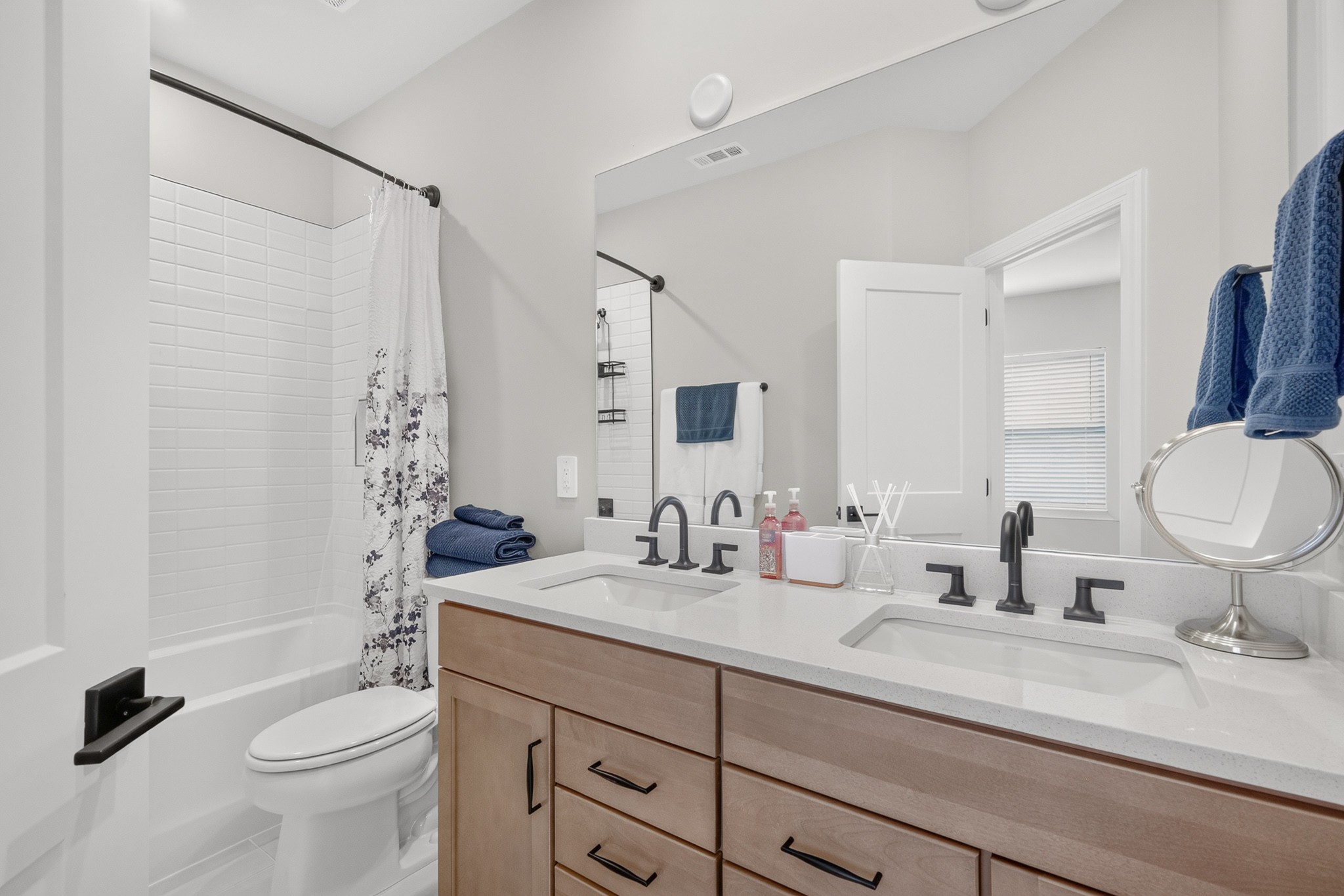 2615 Wilkinson Pike Unit: 1001