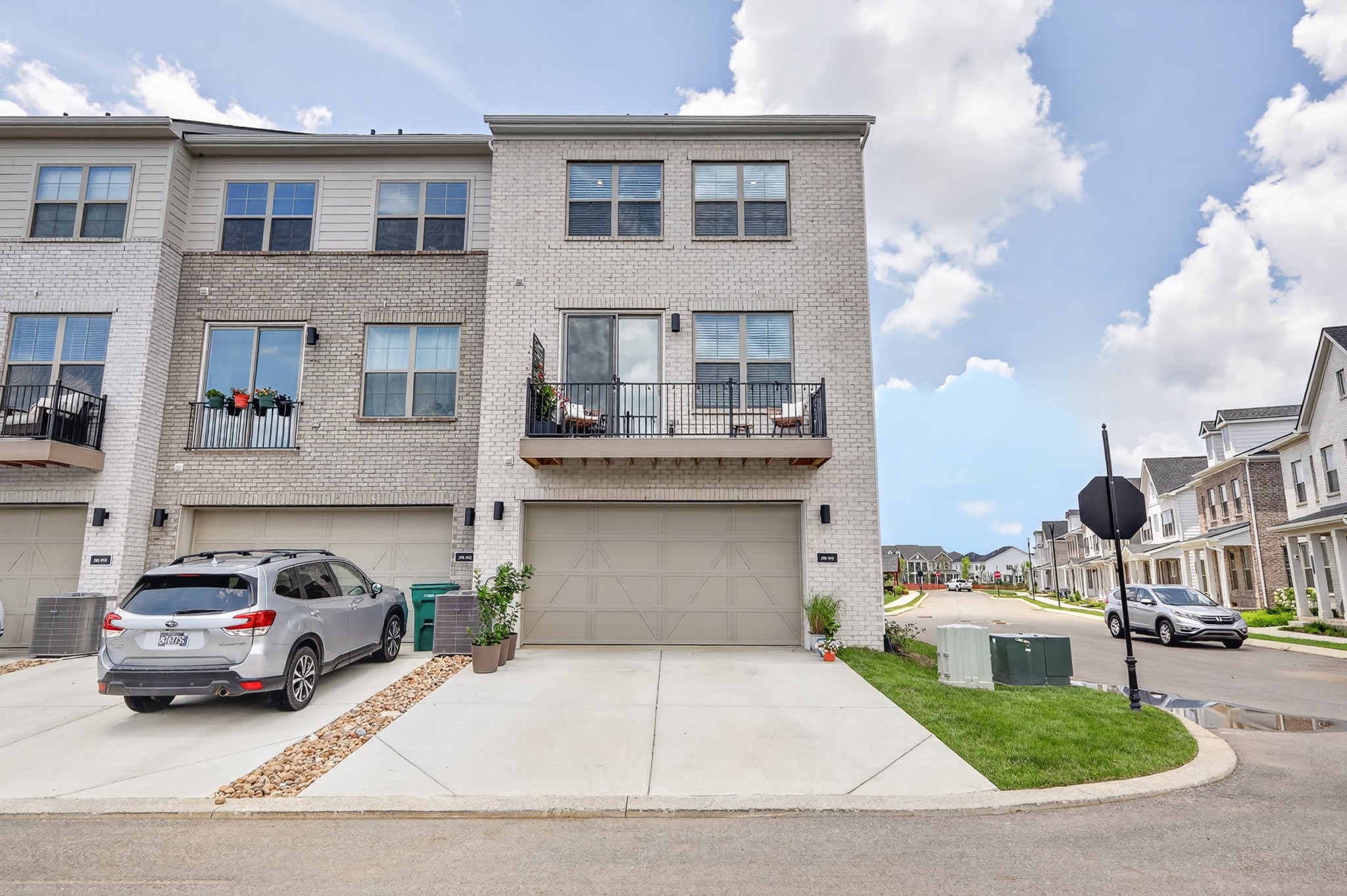 2615 Wilkinson Pike Unit: 1001
