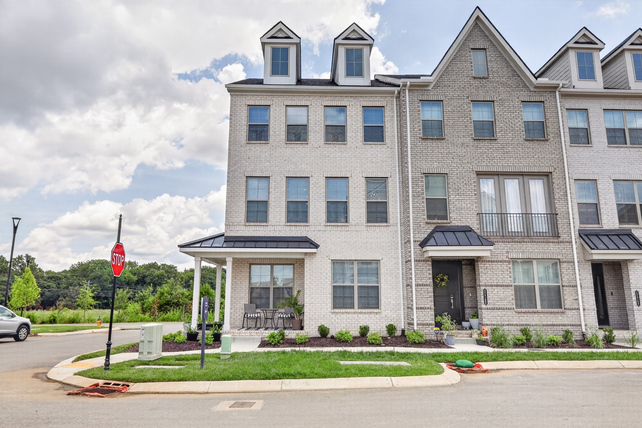 2615 Wilkinson Pike Unit: 1001