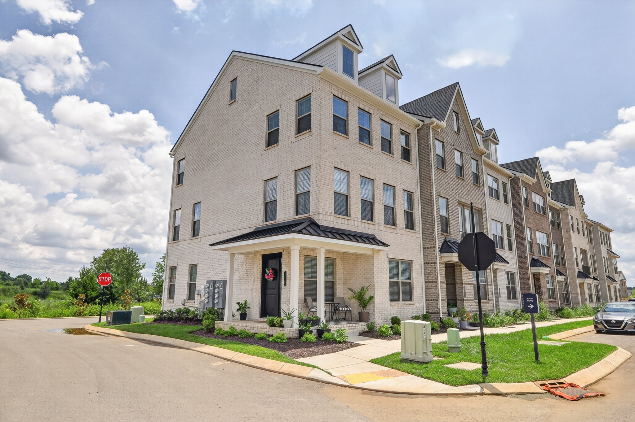 2615 Wilkinson Pike Unit: 1001
