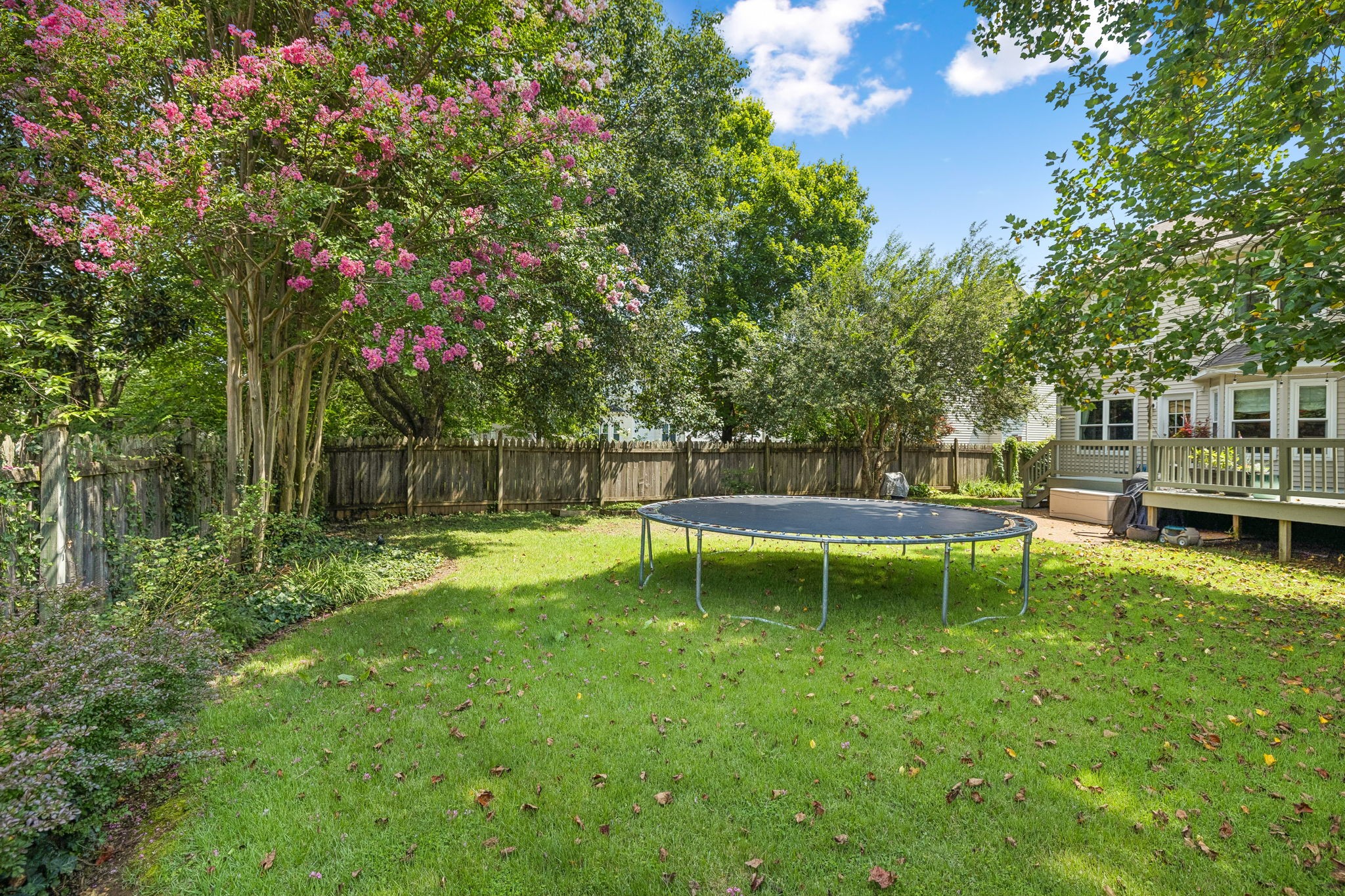 2039 Glastonbury Dr