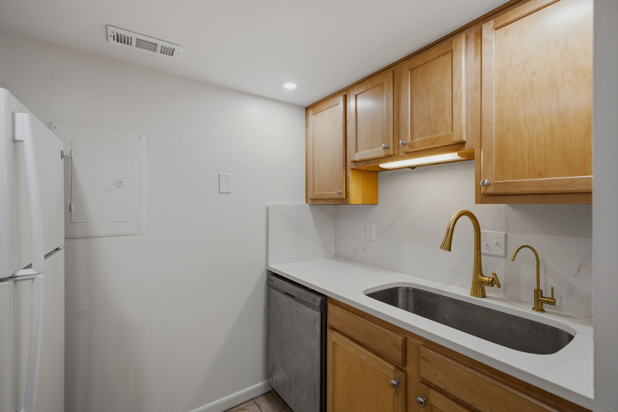 1408 Granville Rd