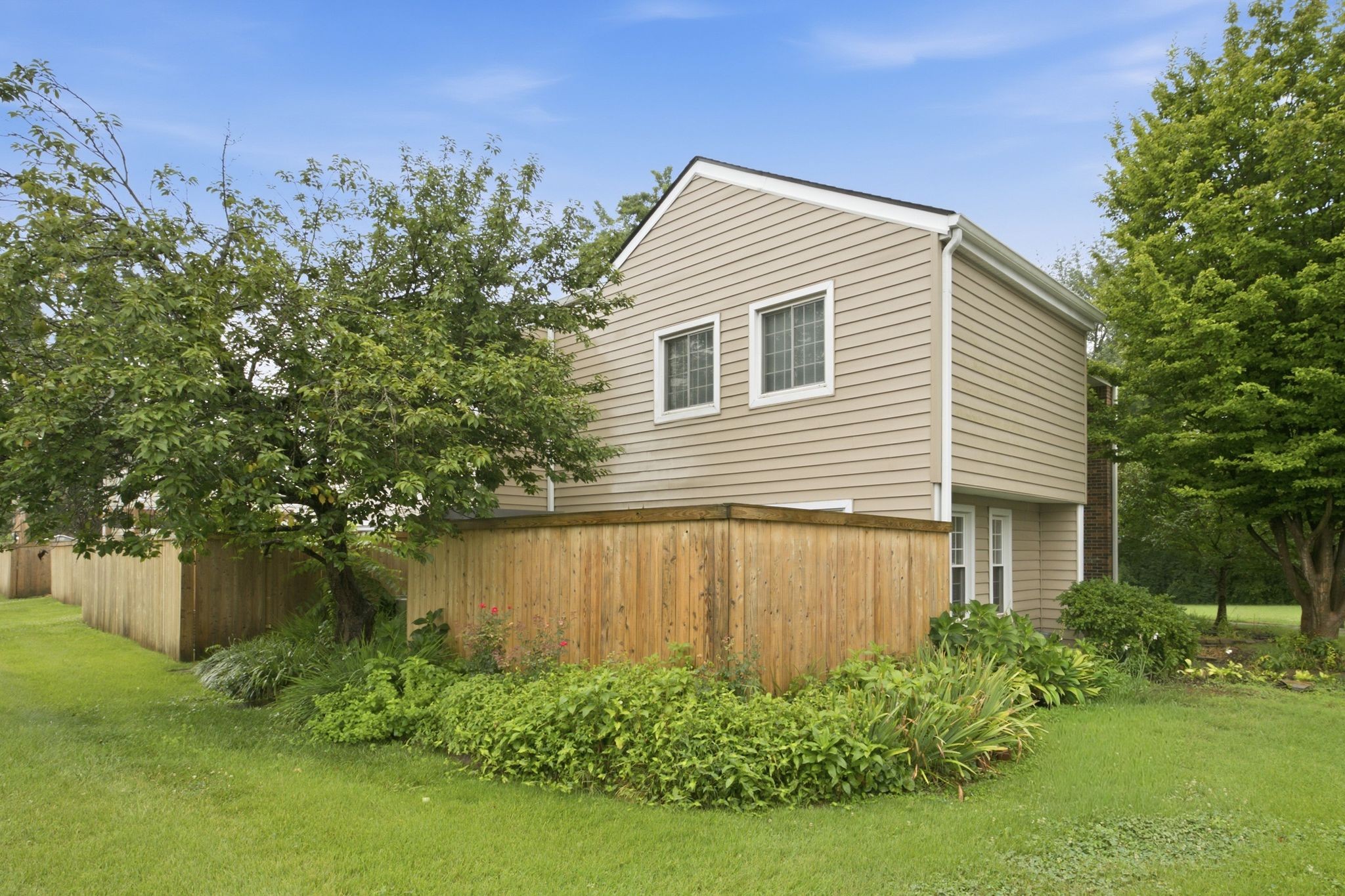 1408 Granville Rd