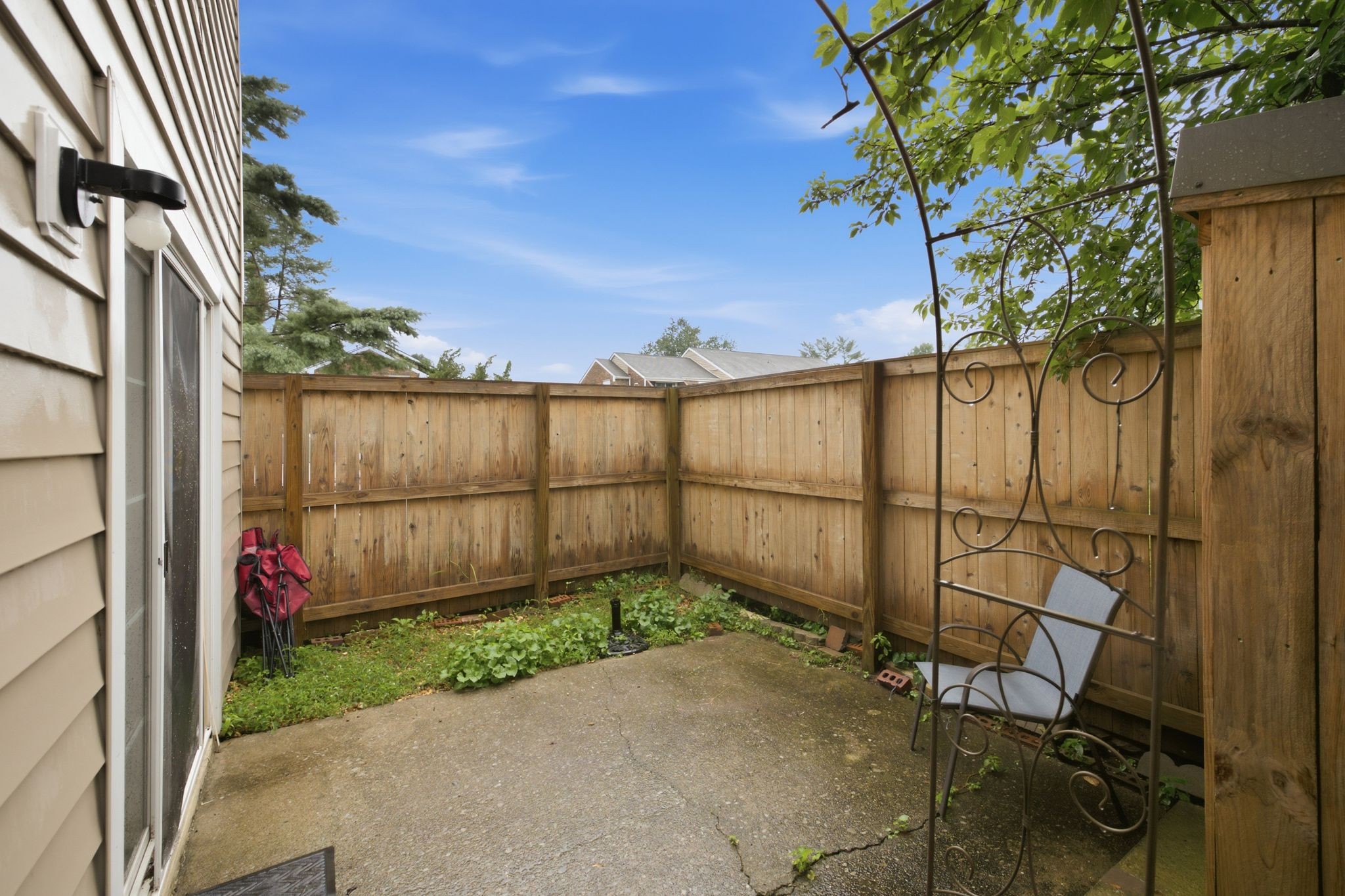 1408 Granville Rd