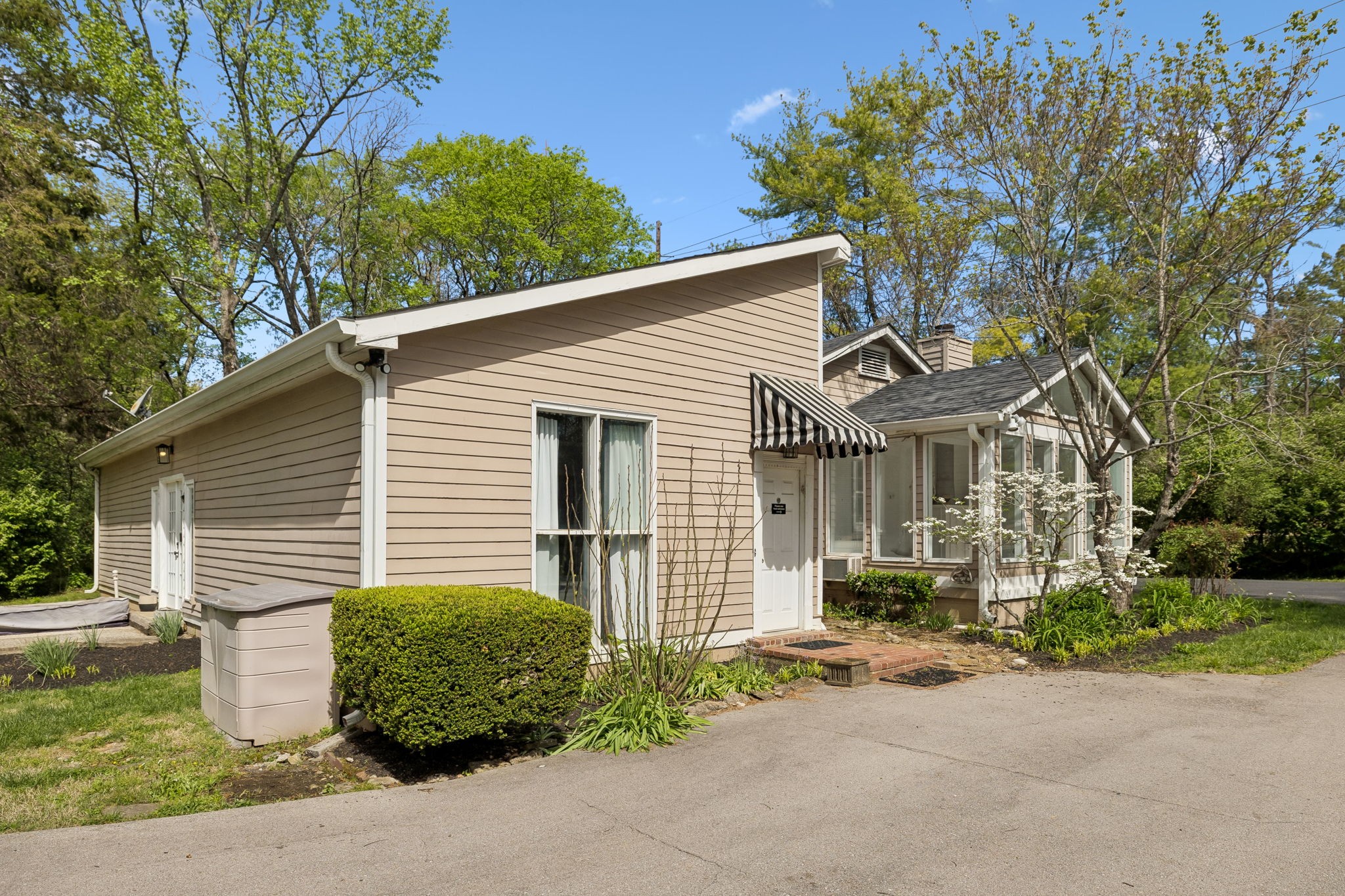 1307 Old Hickory Blvd