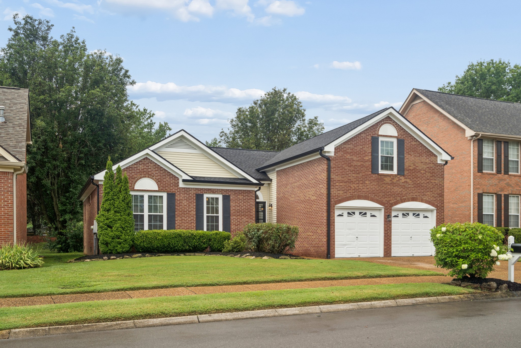 176 Crestfield Pl