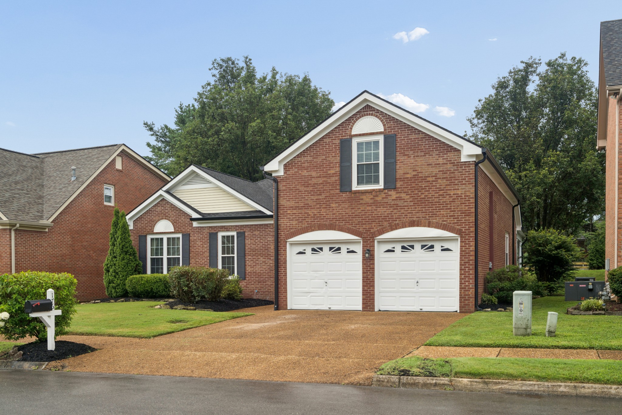 176 Crestfield Pl