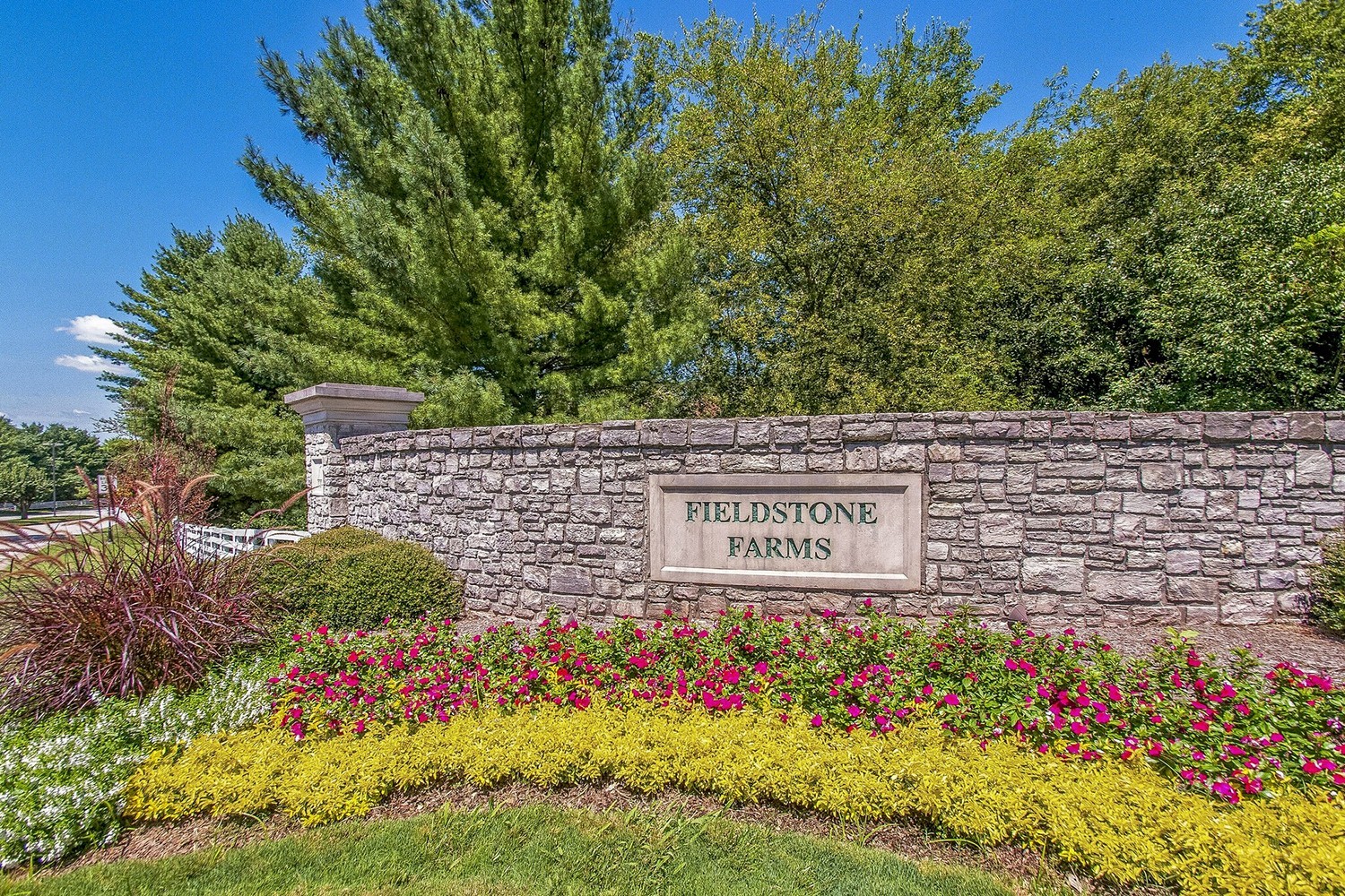176 Crestfield Pl