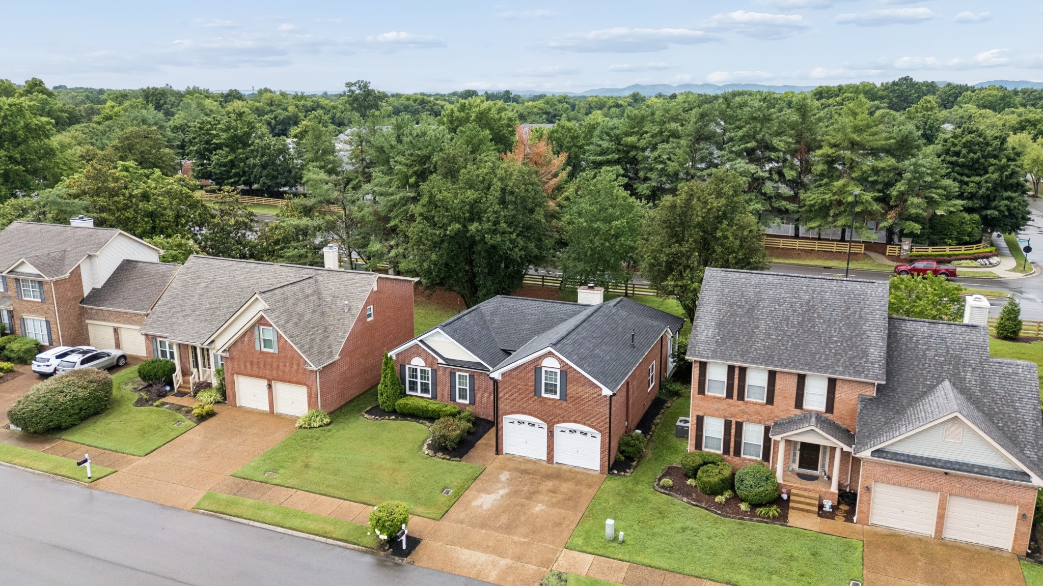 176 Crestfield Pl