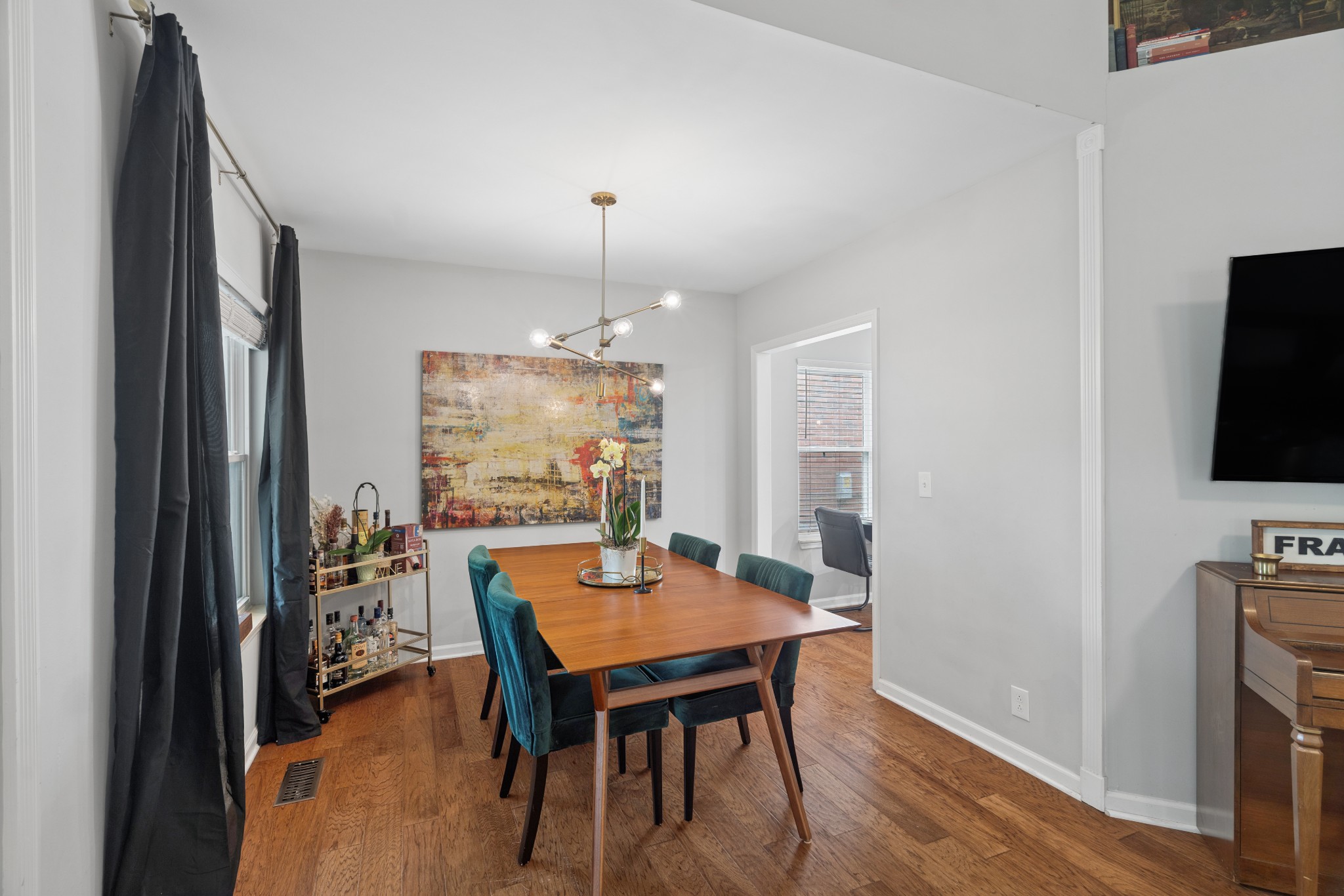 176 Crestfield Pl