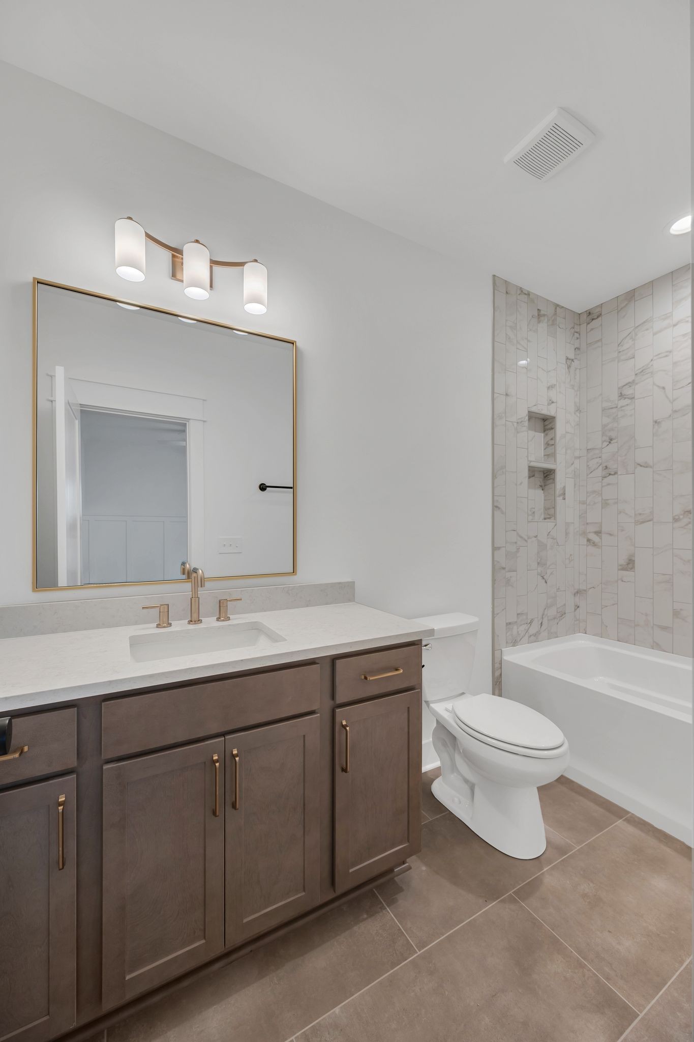 520 N Maple St Unit: 1