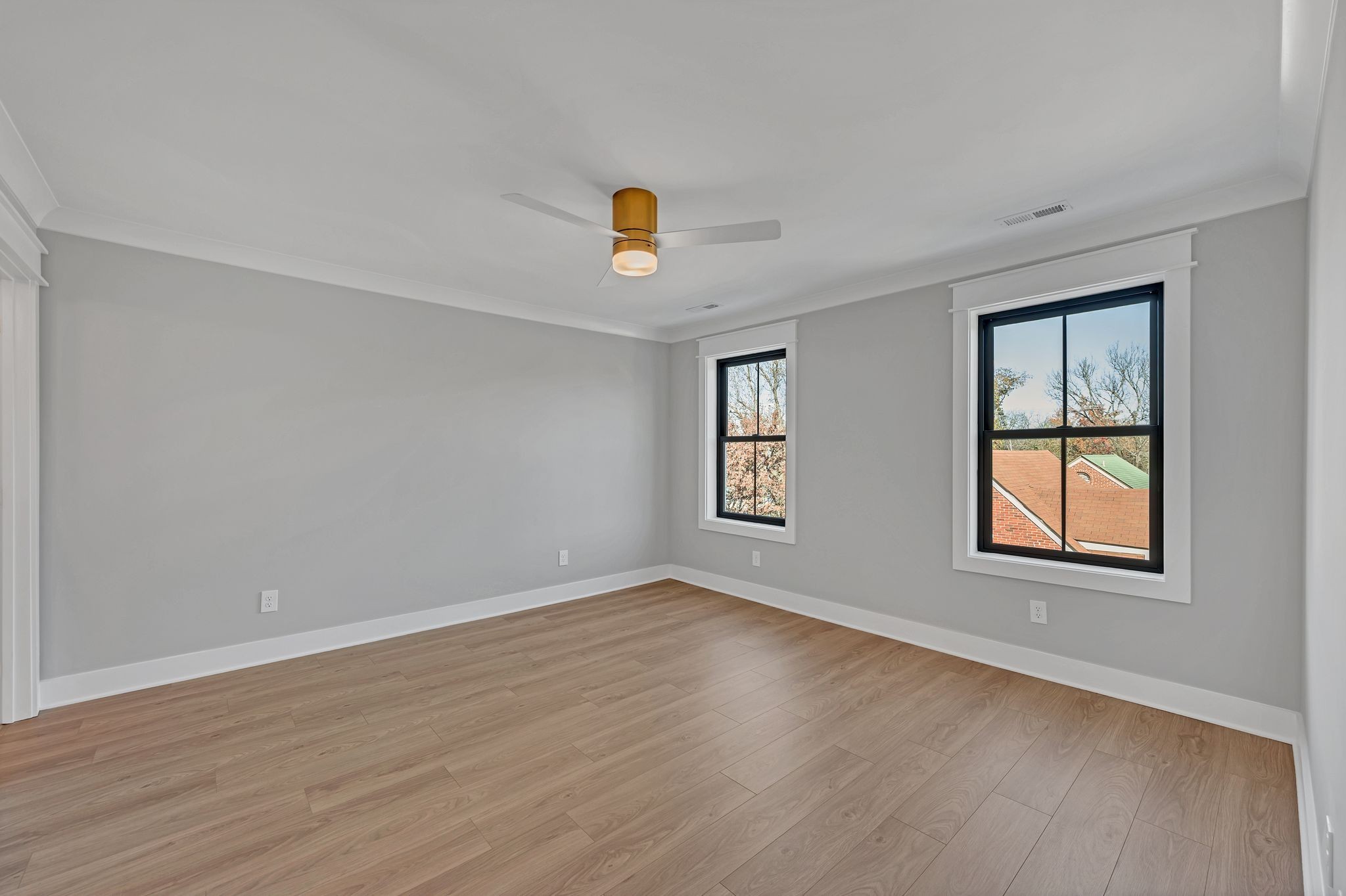 520 N Maple St Unit: 2