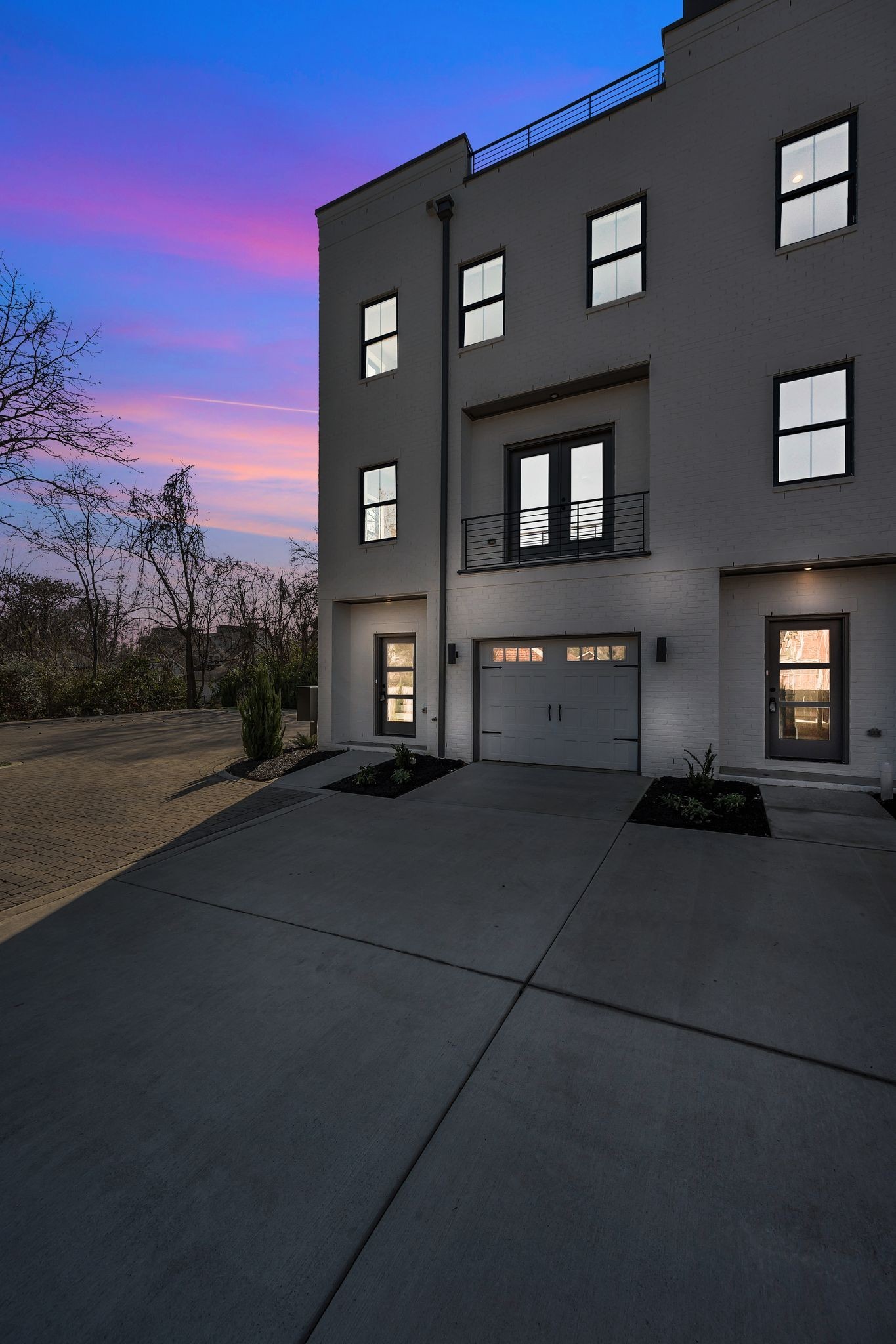 520 N Maple St Unit: 3