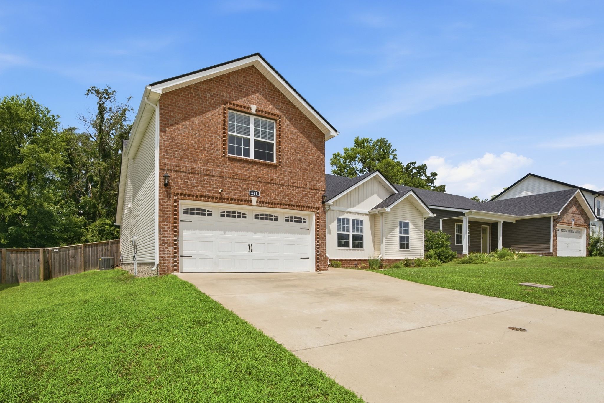 841 Lutz Ln