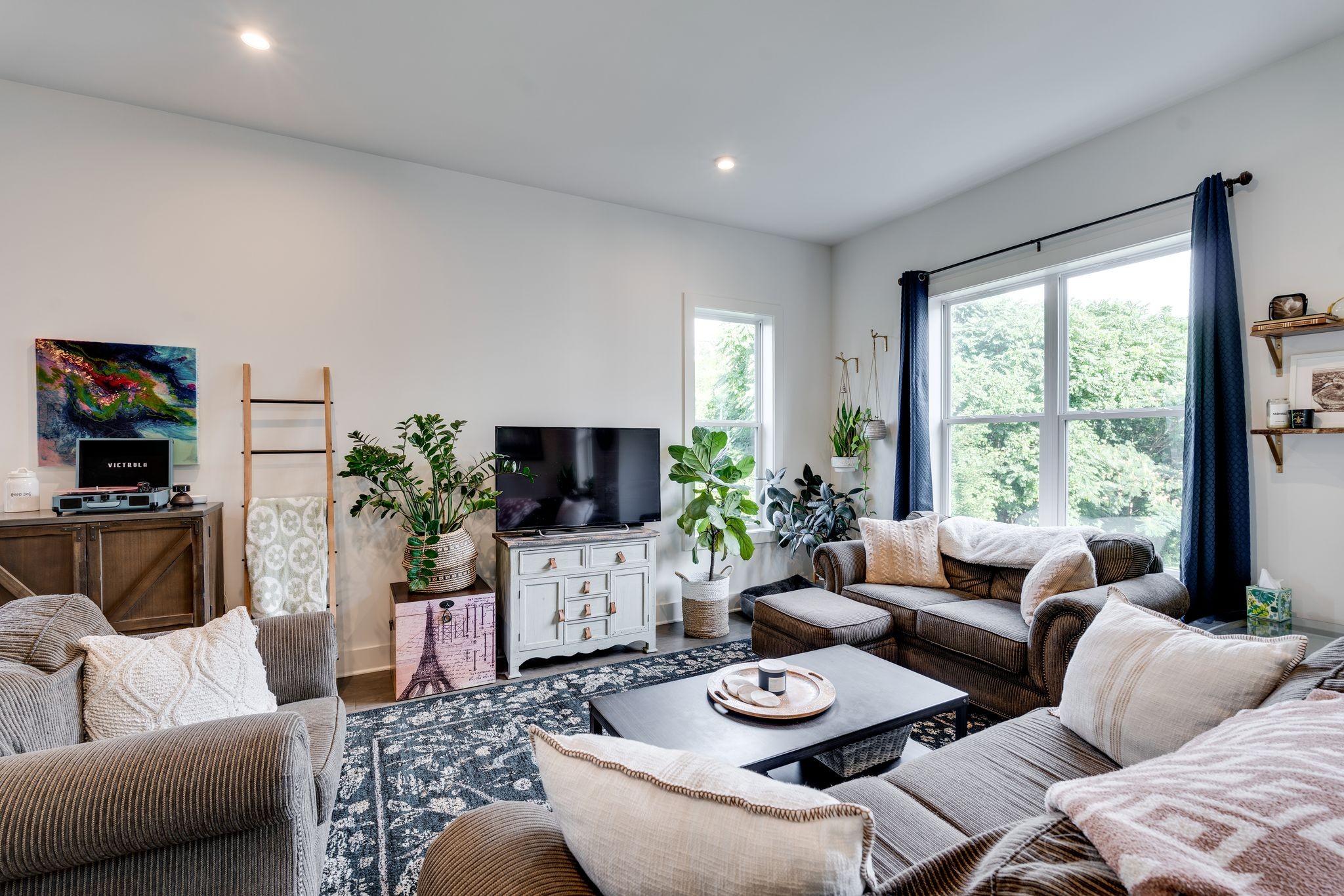 700 James Ave Unit: 17