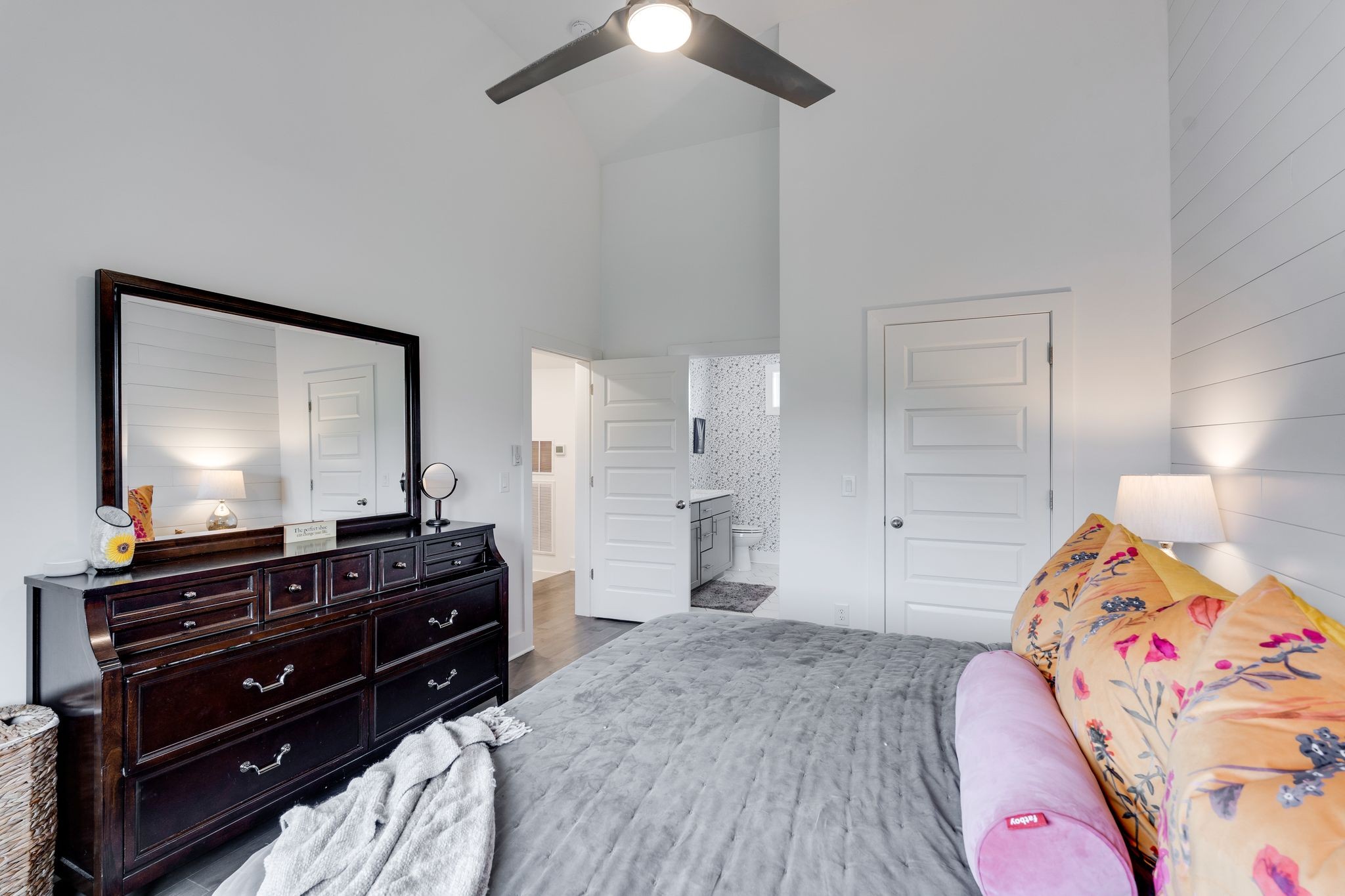 700 James Ave Unit: 17