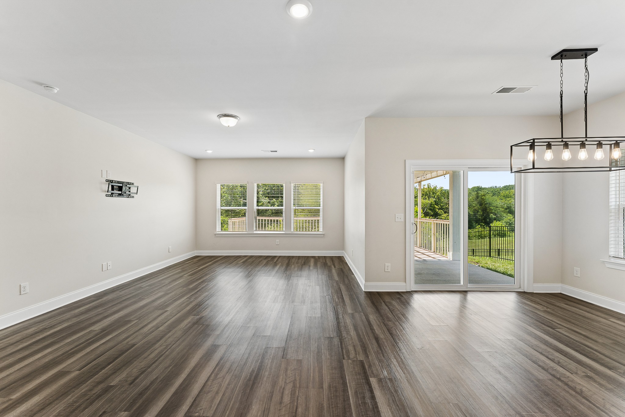 4030 Arrowleaf Ln