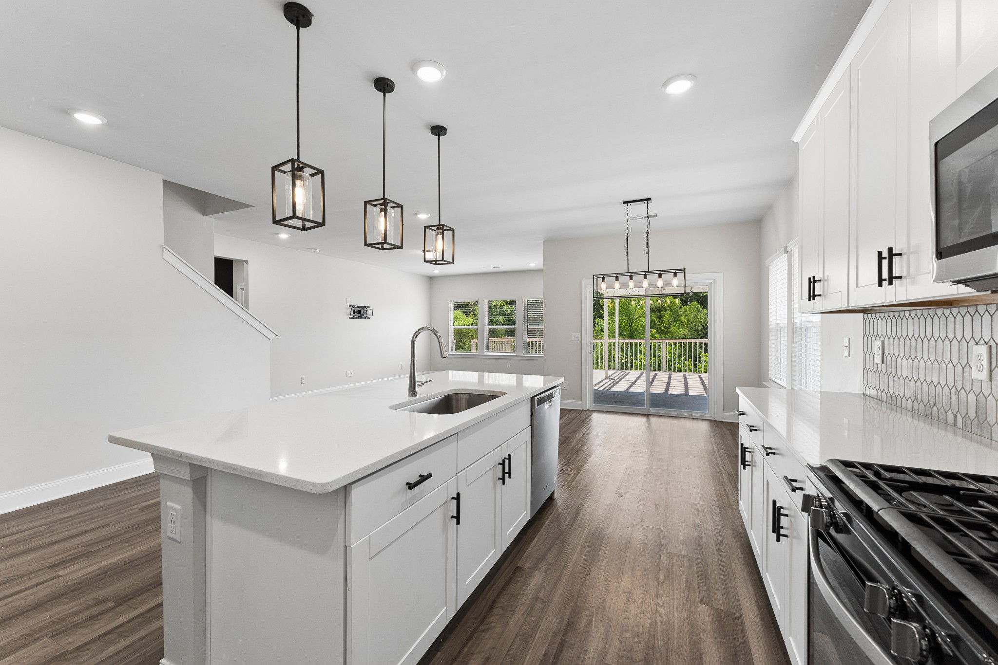 4030 Arrowleaf Ln