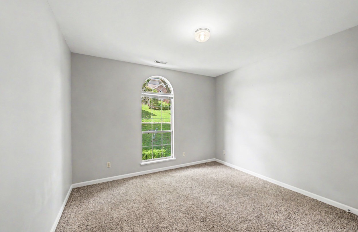 629 Magnolia Ln