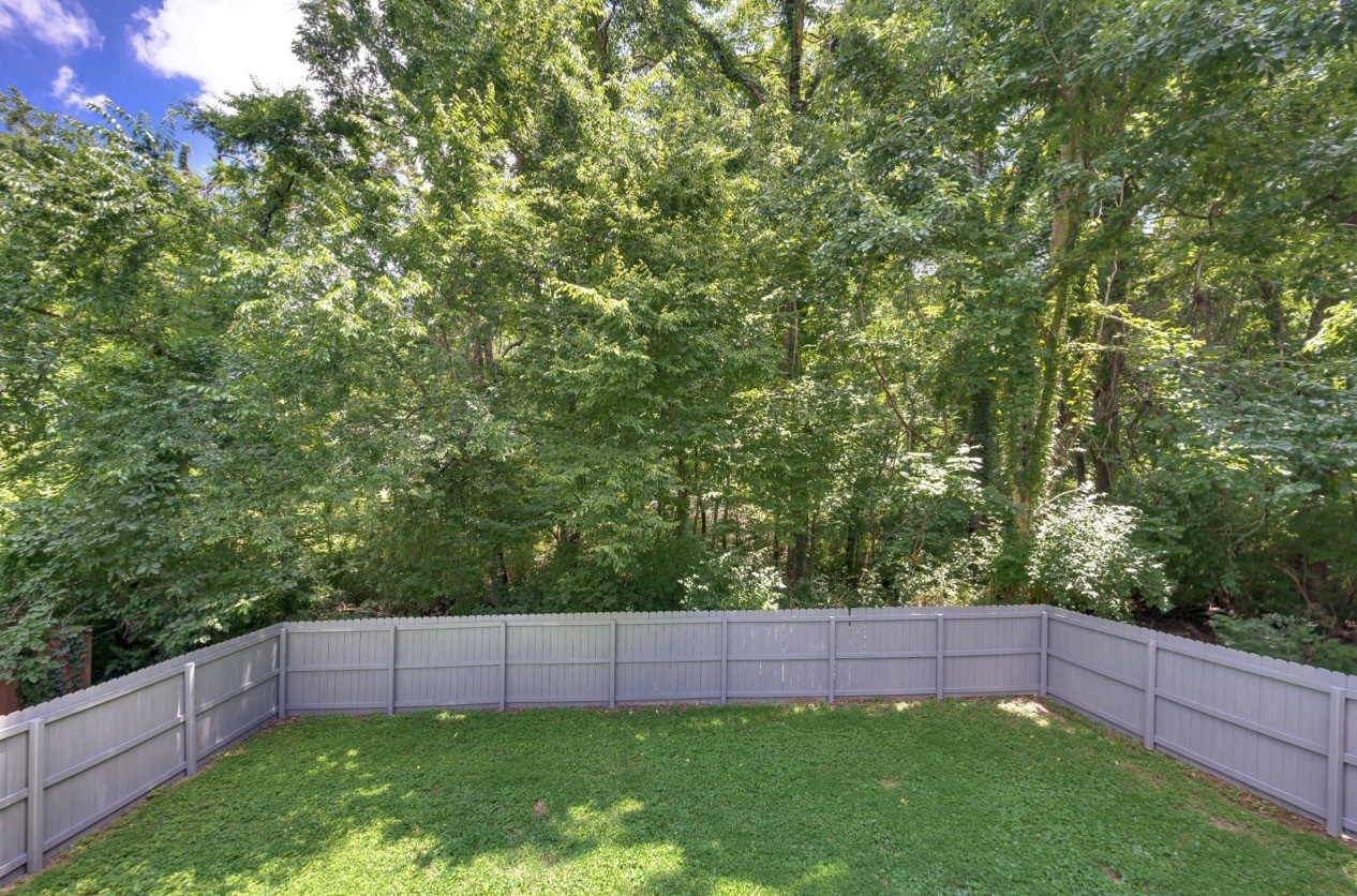 629 Magnolia Ln