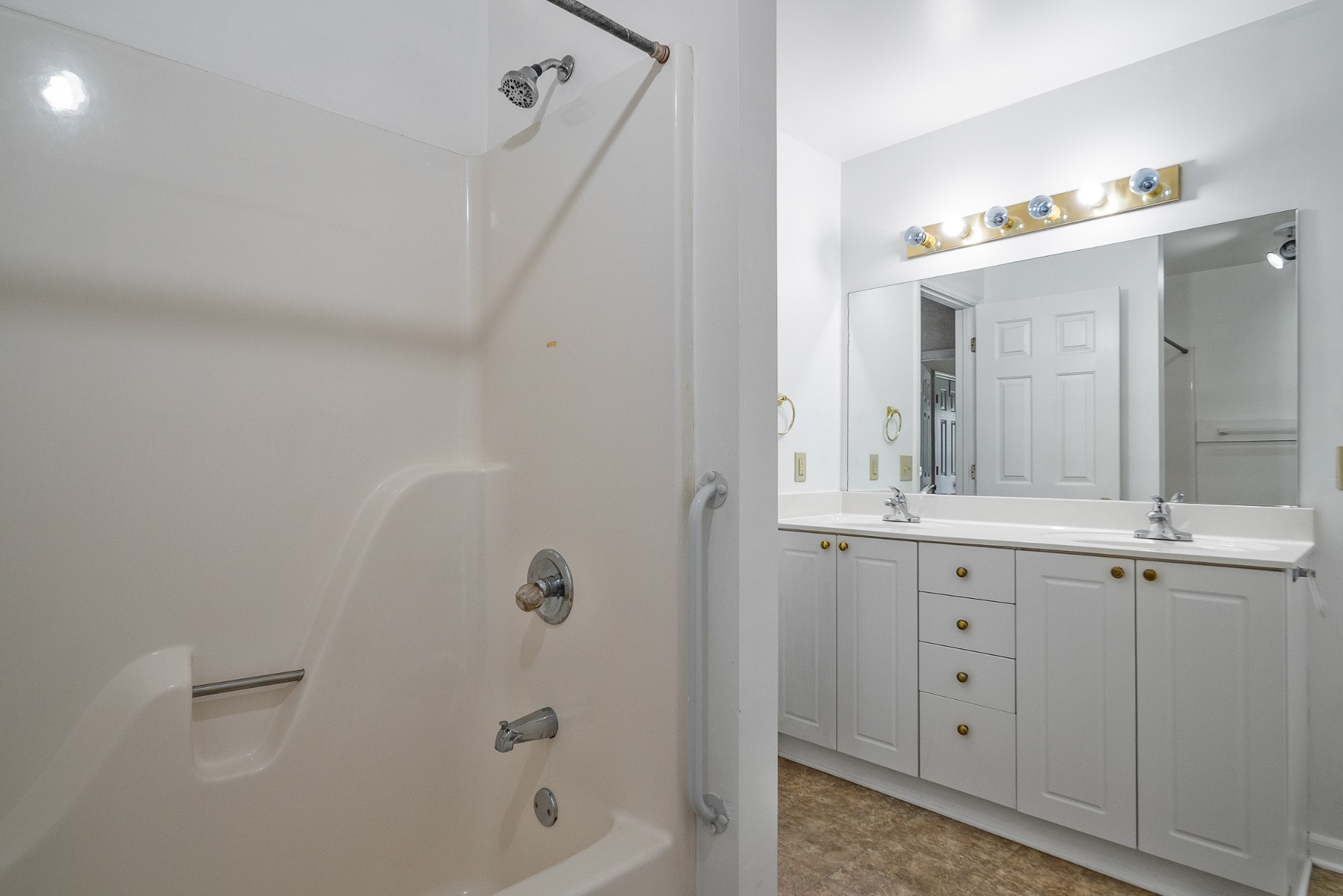 2121 Highway 12 S Unit: 54
